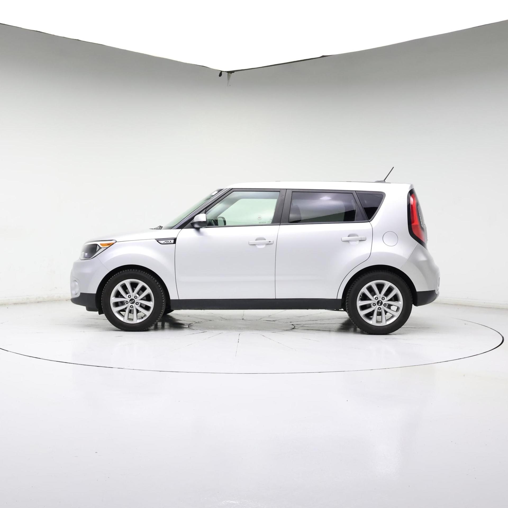 Thumbnail: 2017 Kia Soul - 3