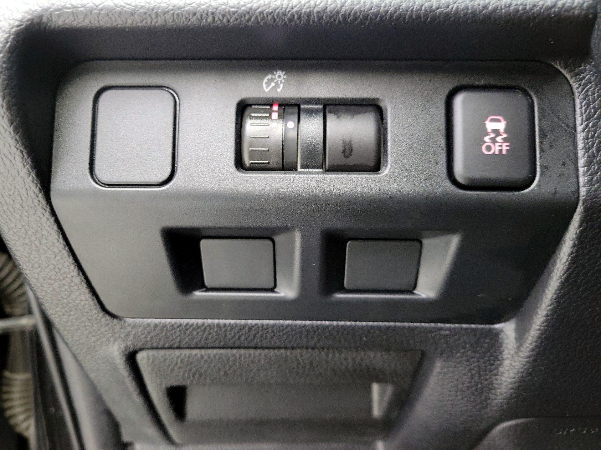 Thumbnail: 2015 Subaru Forester - 13