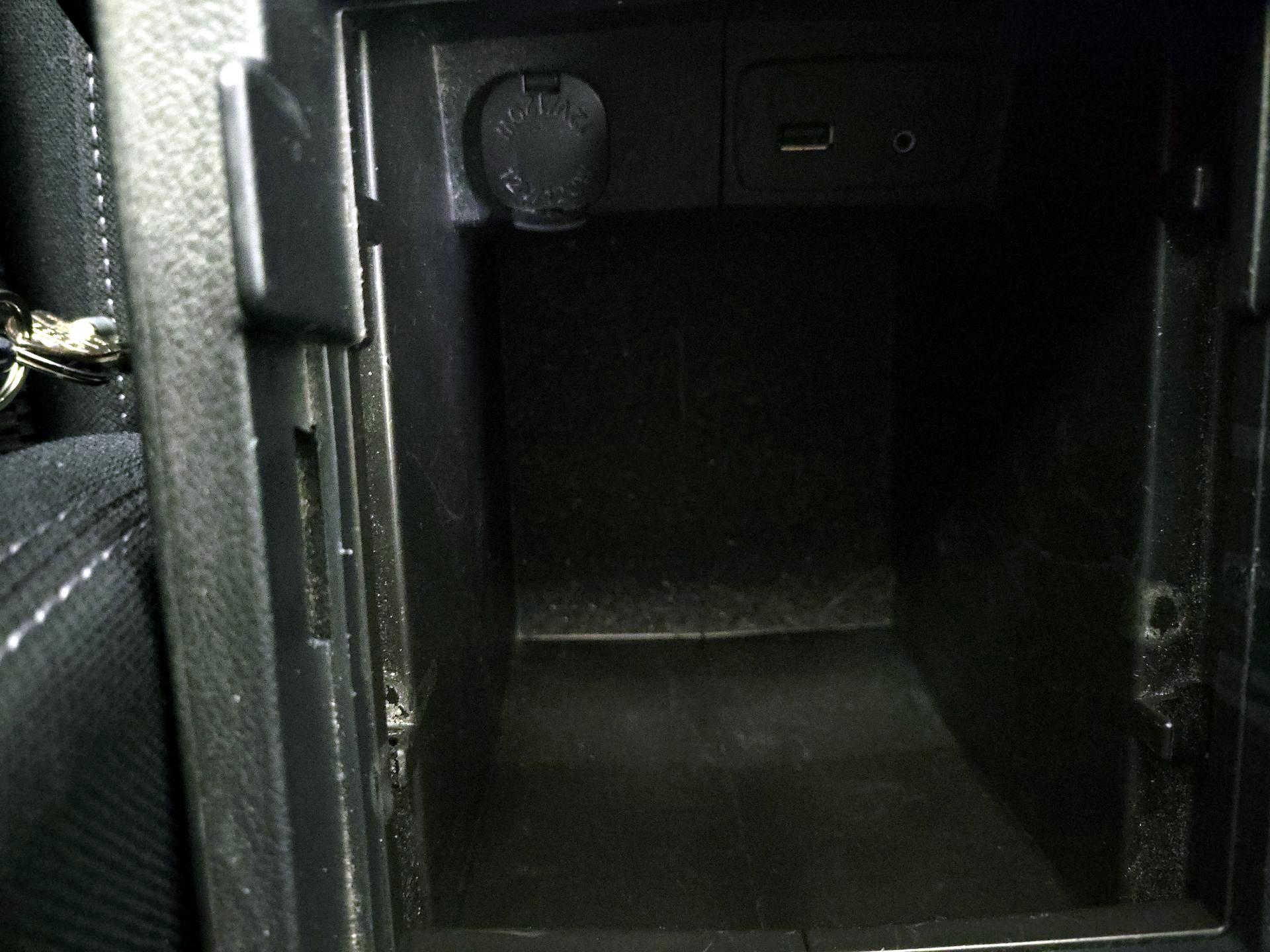 Thumbnail: 2015 Subaru Forester - 18