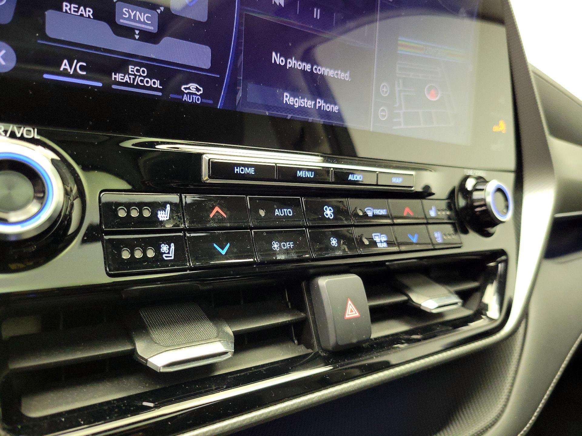 Thumbnail: 2022 Toyota Highlander - 17