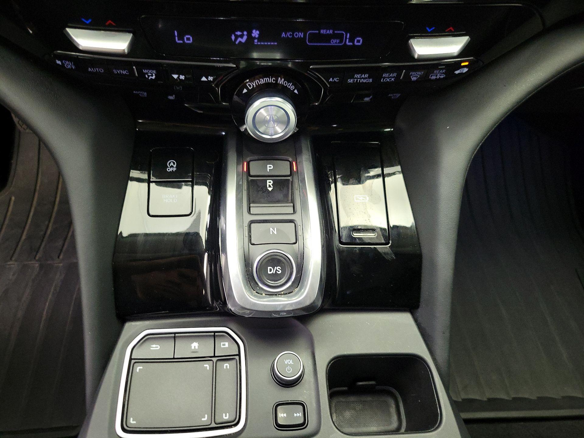Thumbnail: 2022 Acura MDX - 18