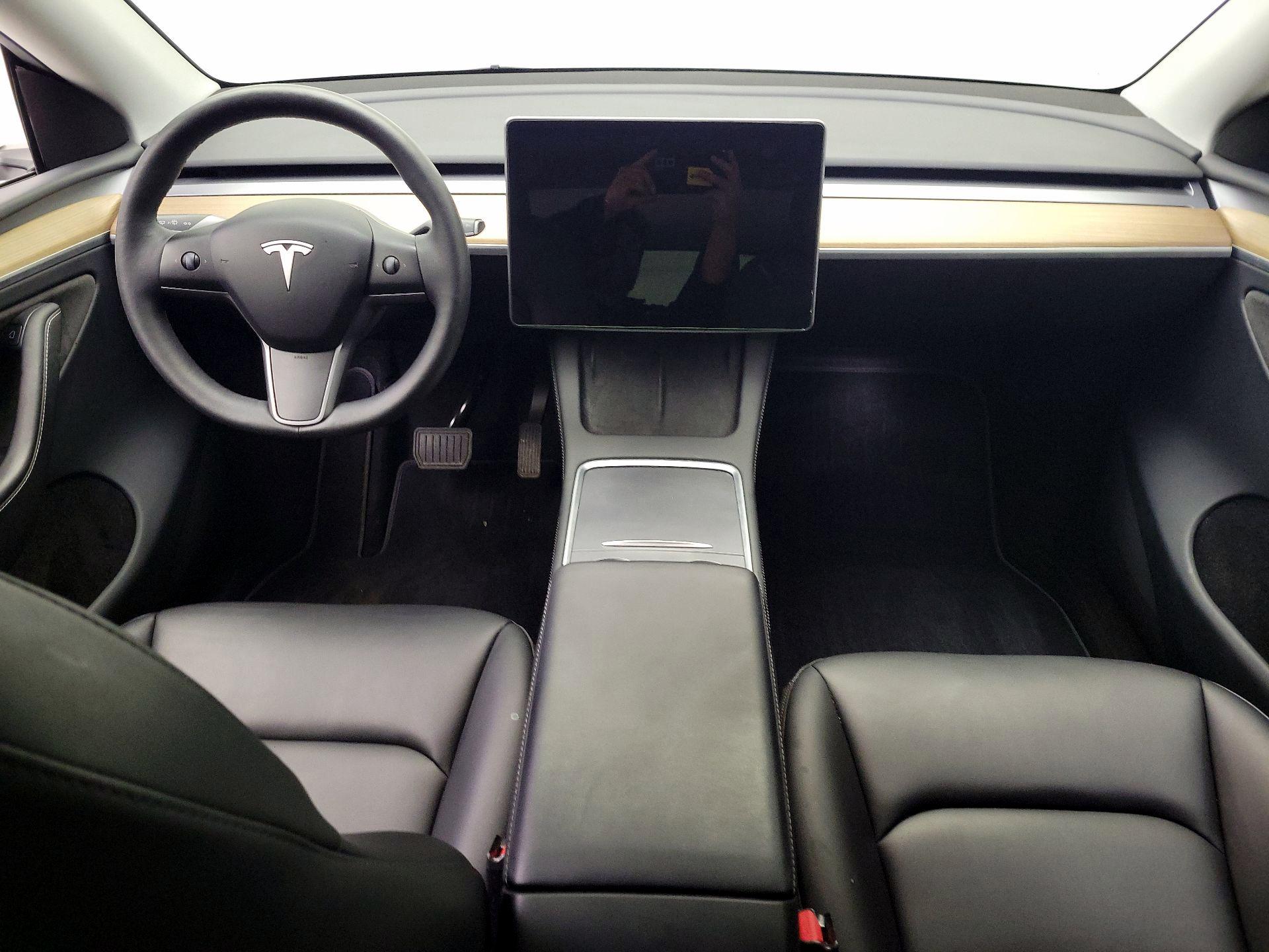 Thumbnail: 2023 Tesla Model Y - 9