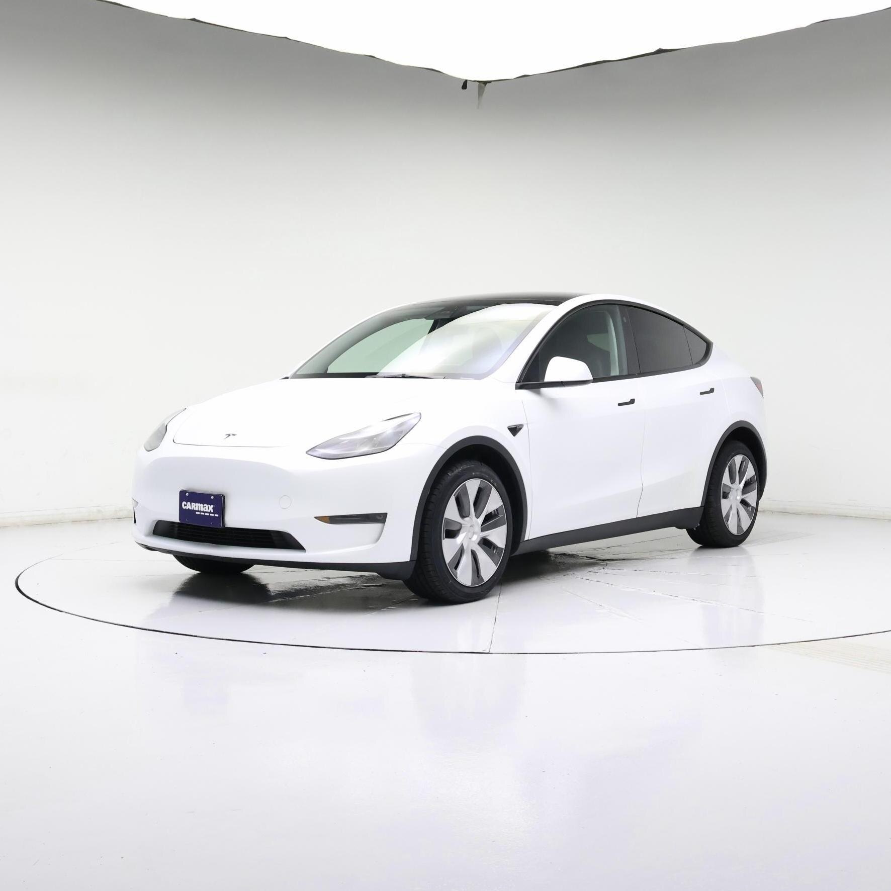 Thumbnail: 2023 Tesla Model Y - 4