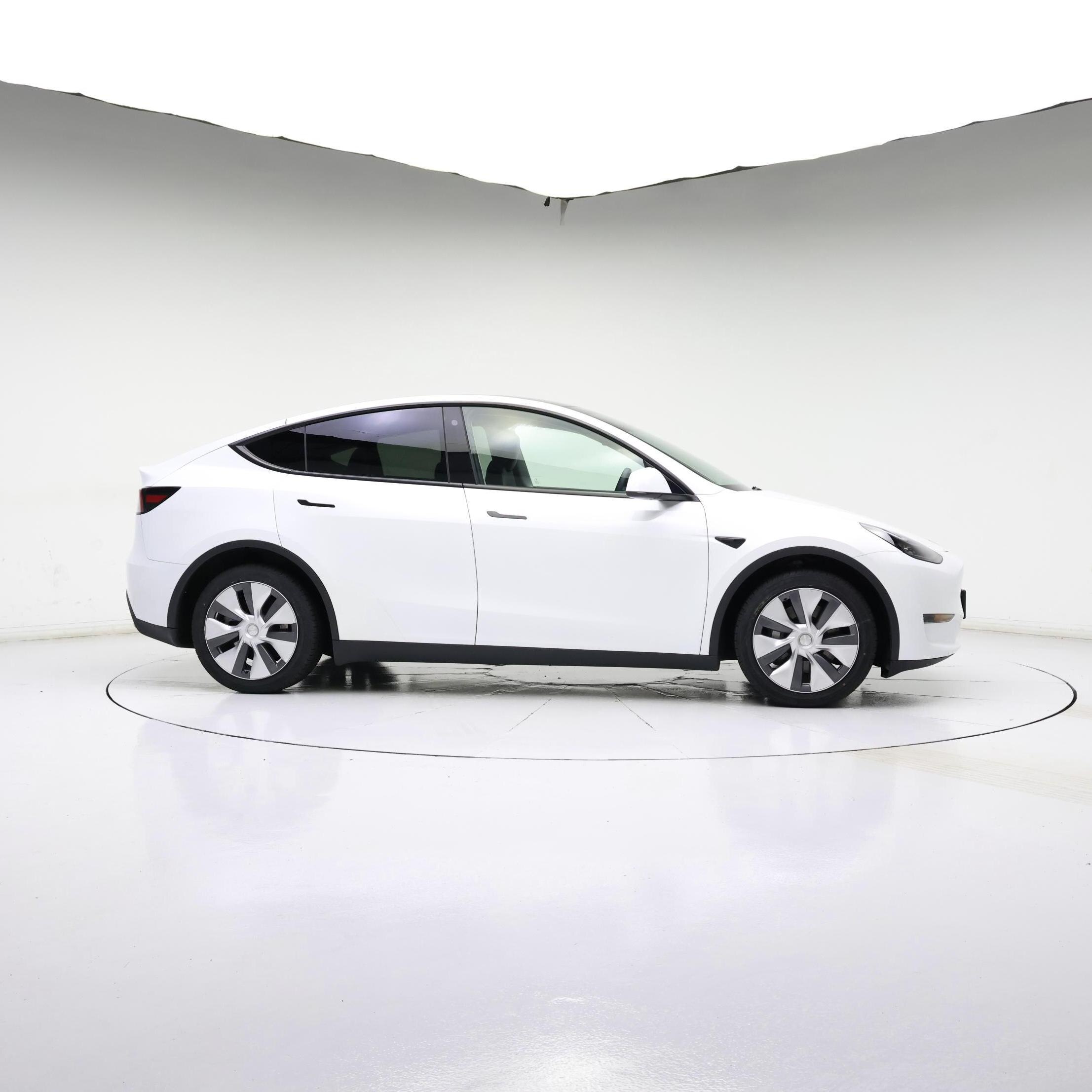 Thumbnail: 2023 Tesla Model Y - 7