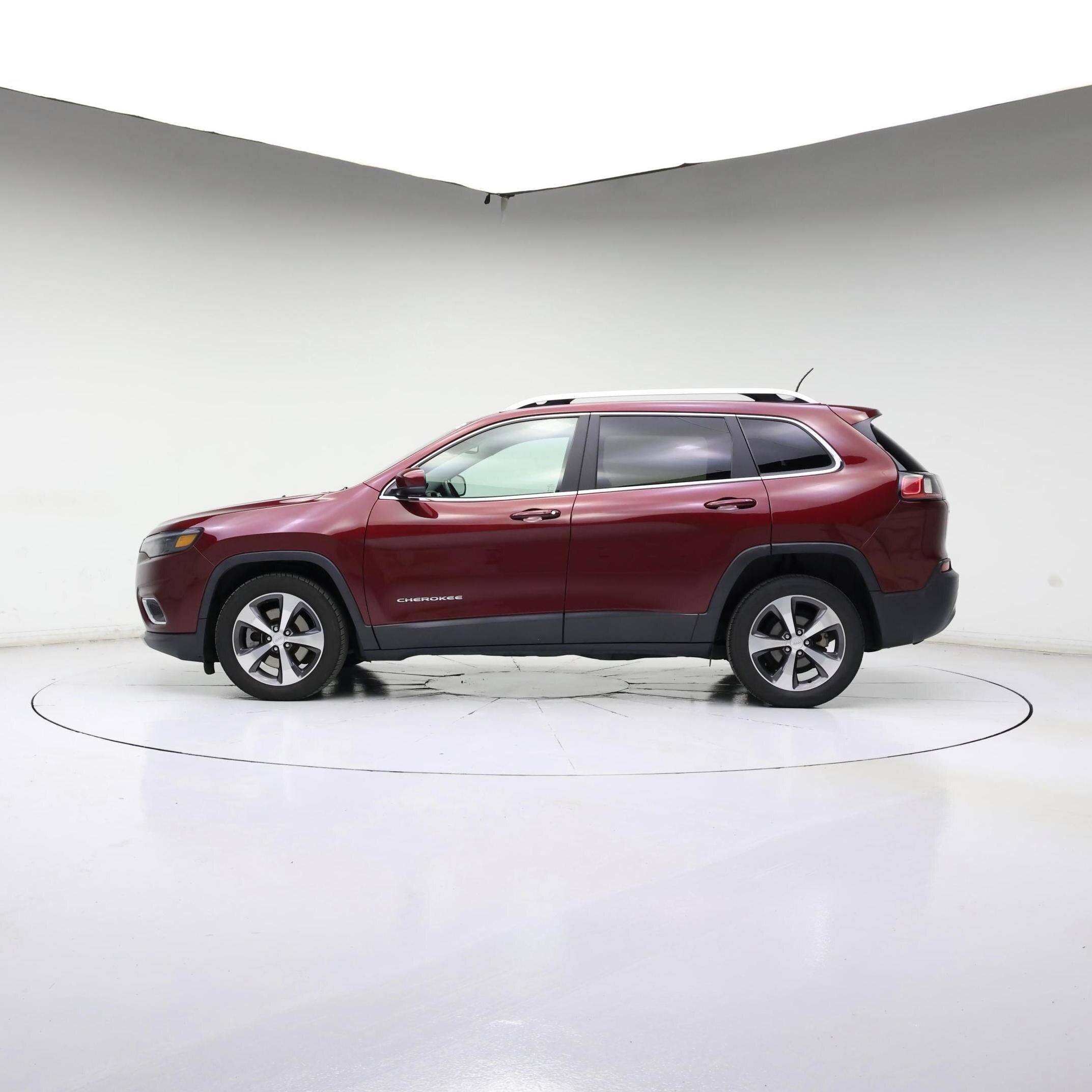 Thumbnail: 2020 Jeep Cherokee - 3
