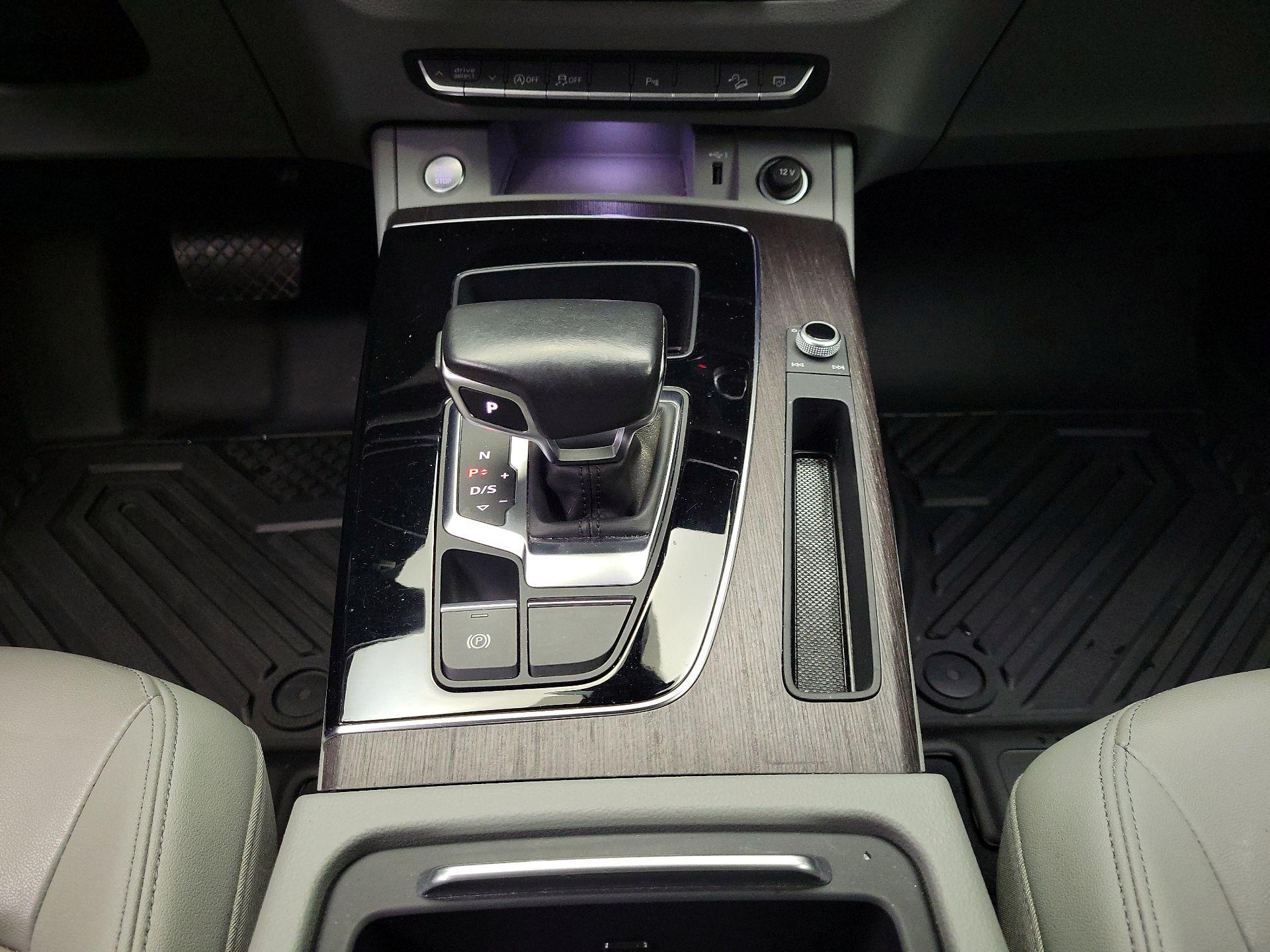 Thumbnail: 2022 Audi Q5 - 17