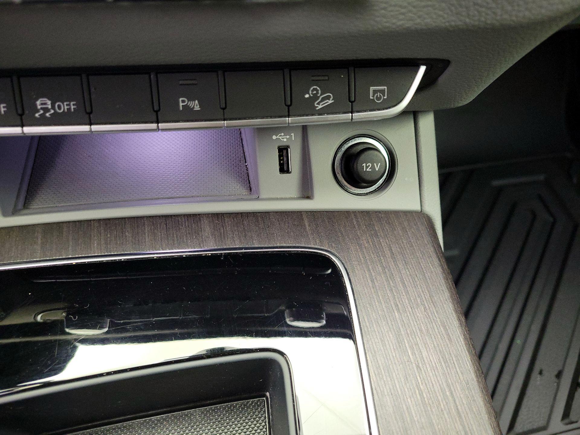 Thumbnail: 2022 Audi Q5 - 18