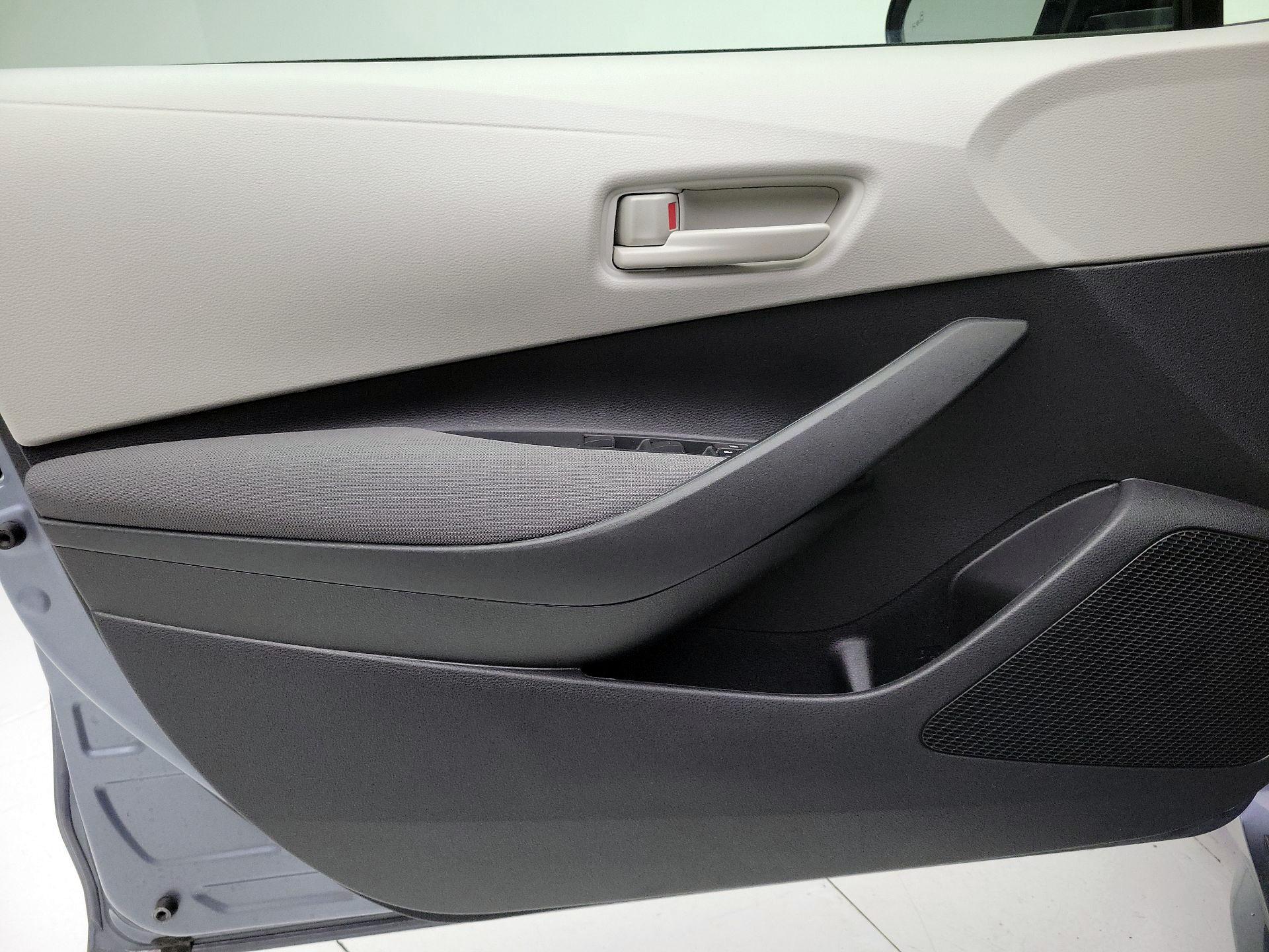 Thumbnail: 2023 Toyota Corolla - 12