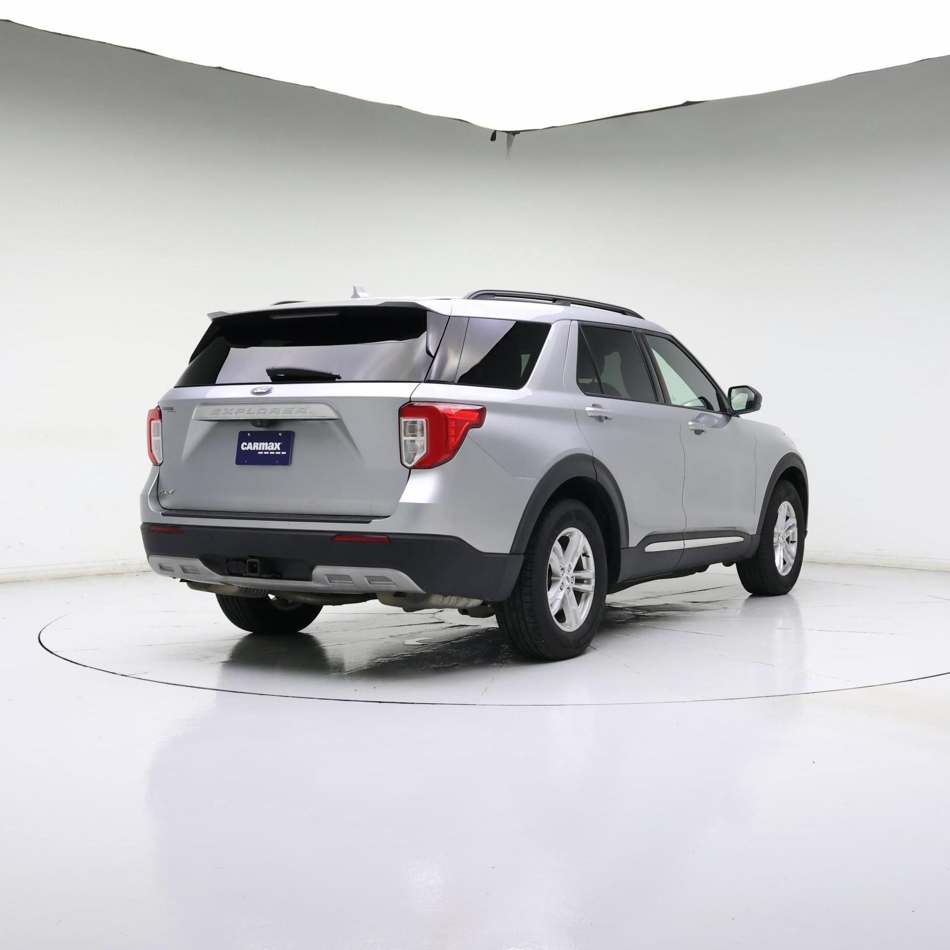 Thumbnail: 2020 Ford Explorer - 8