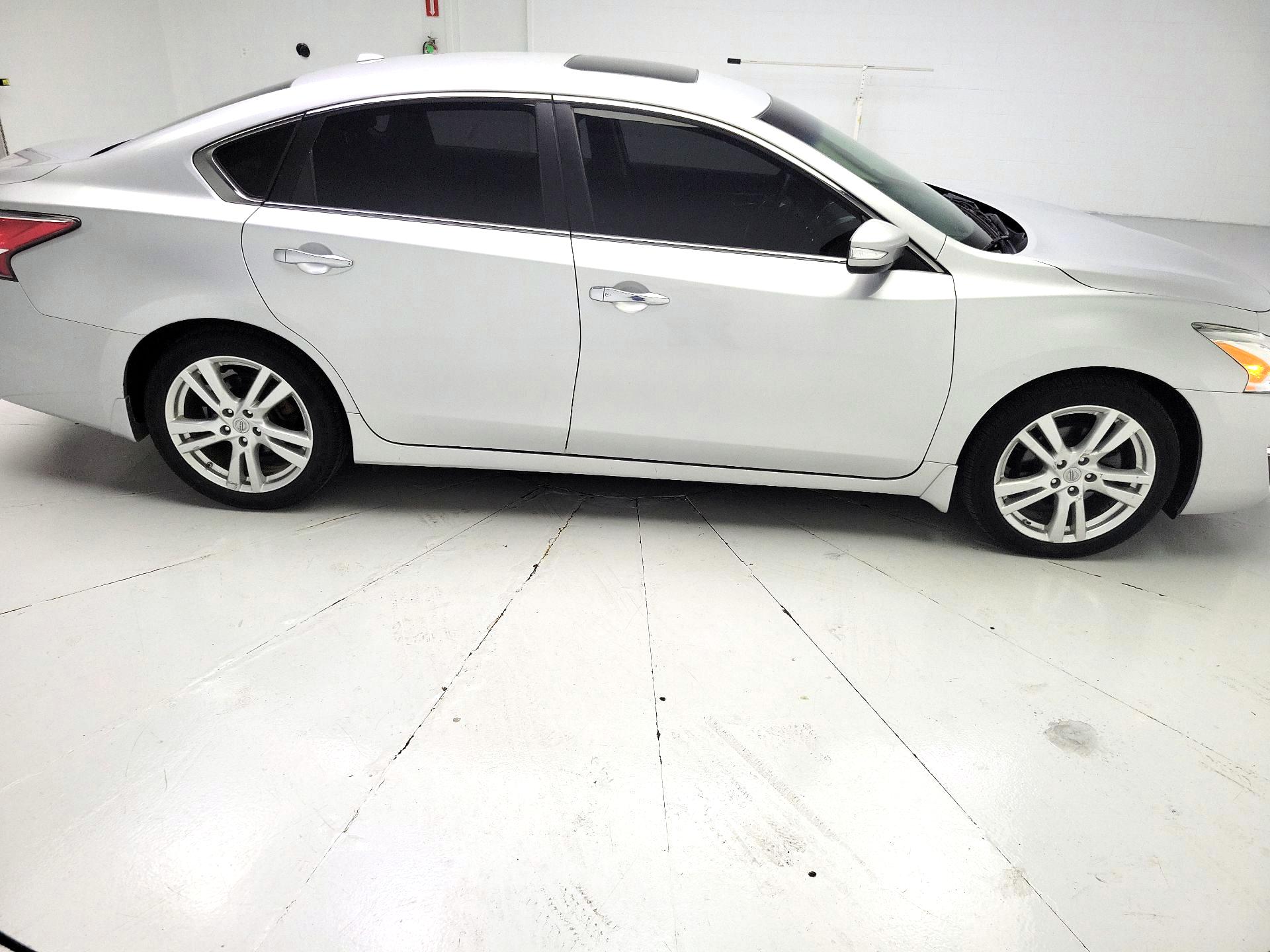 Thumbnail: 2014 Nissan Altima - 4