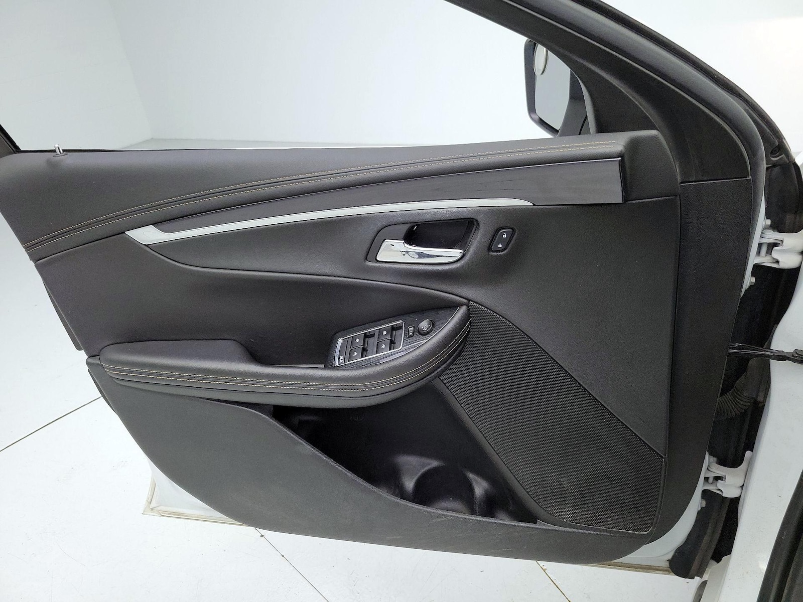 2017 Chevrolet Impala 1LT - Photo 13