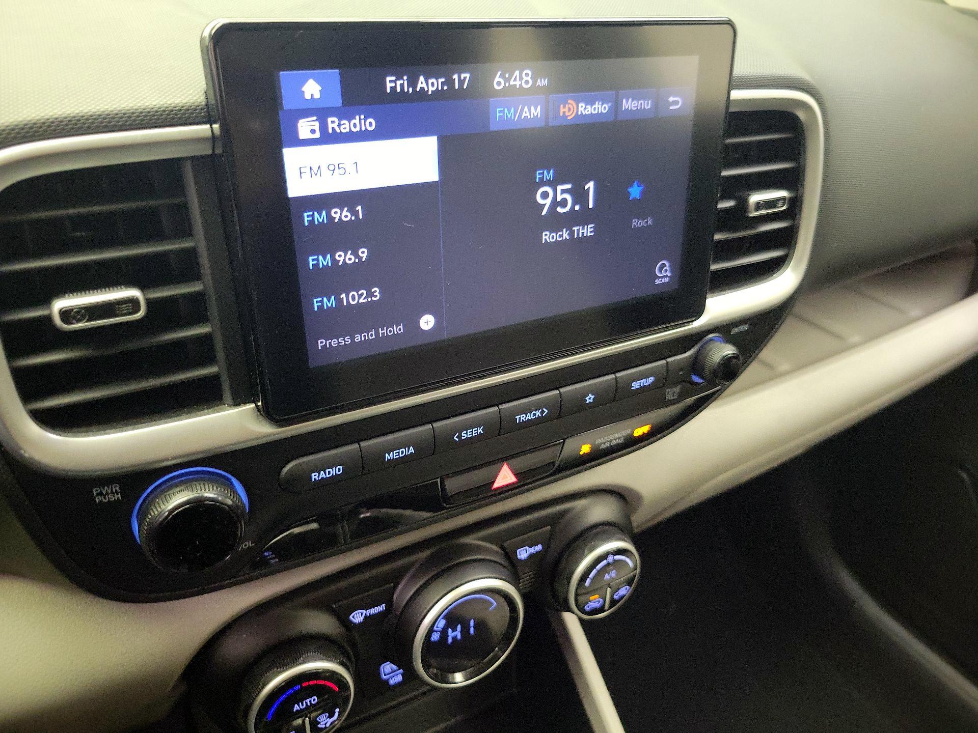 Thumbnail: 2020 Hyundai Venue - 15