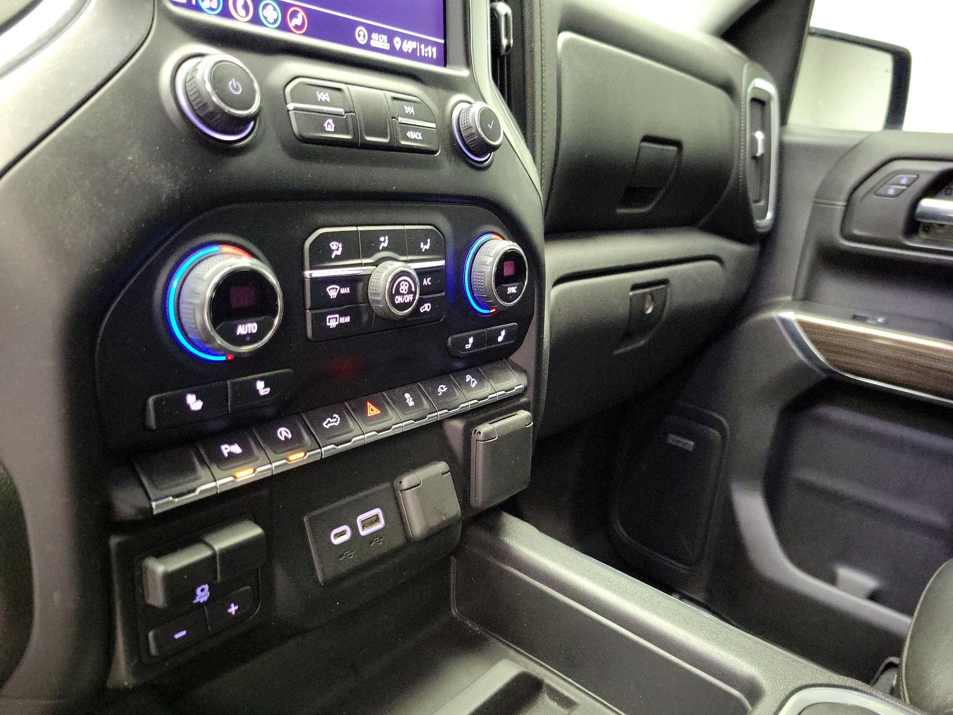 Thumbnail: 2020 Chevrolet Silverado 1500 - 16