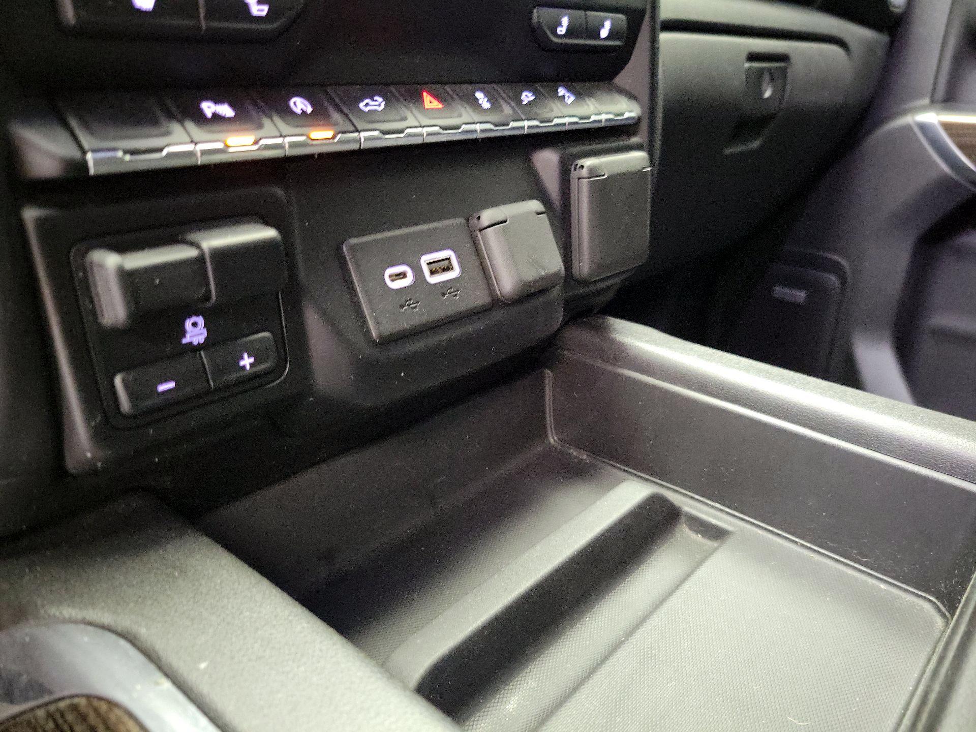 Thumbnail: 2020 Chevrolet Silverado 1500 - 18