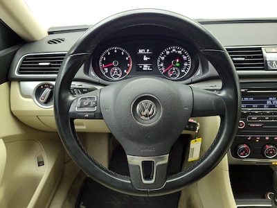 Steering Wheel & Instrument Cluster (On)