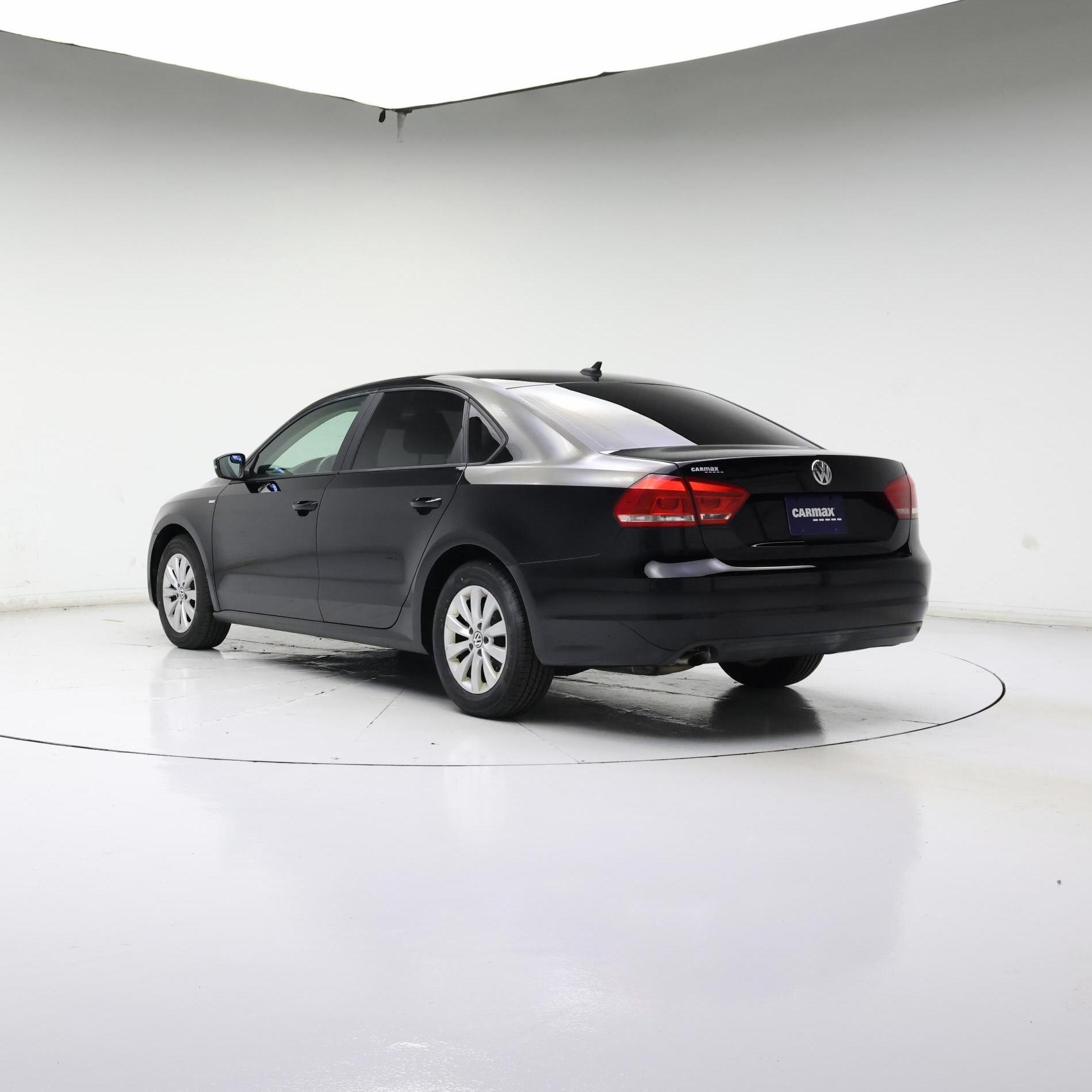 Thumbnail: 2015 Volkswagen Passat - 2