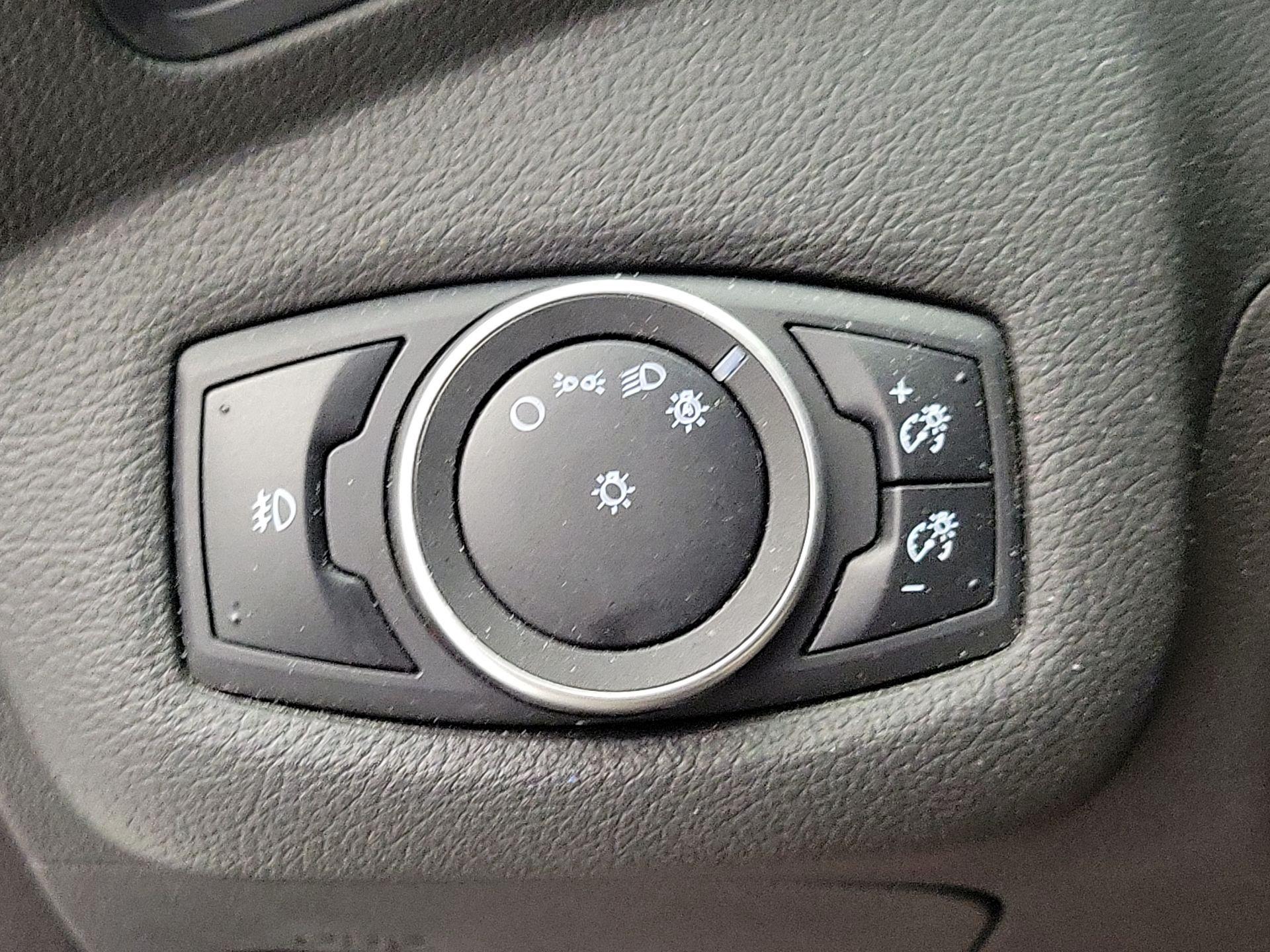 Thumbnail: 2016 Ford Escape - 13