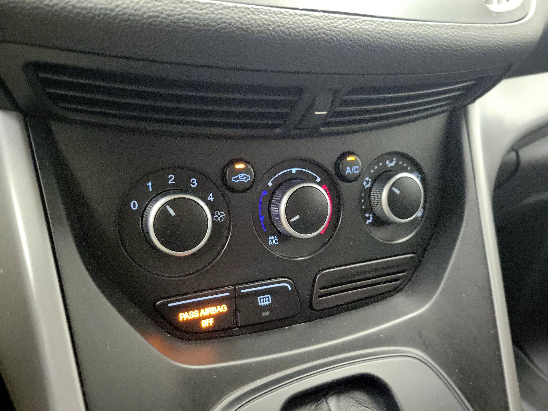 Thumbnail: 2016 Ford Escape - 16