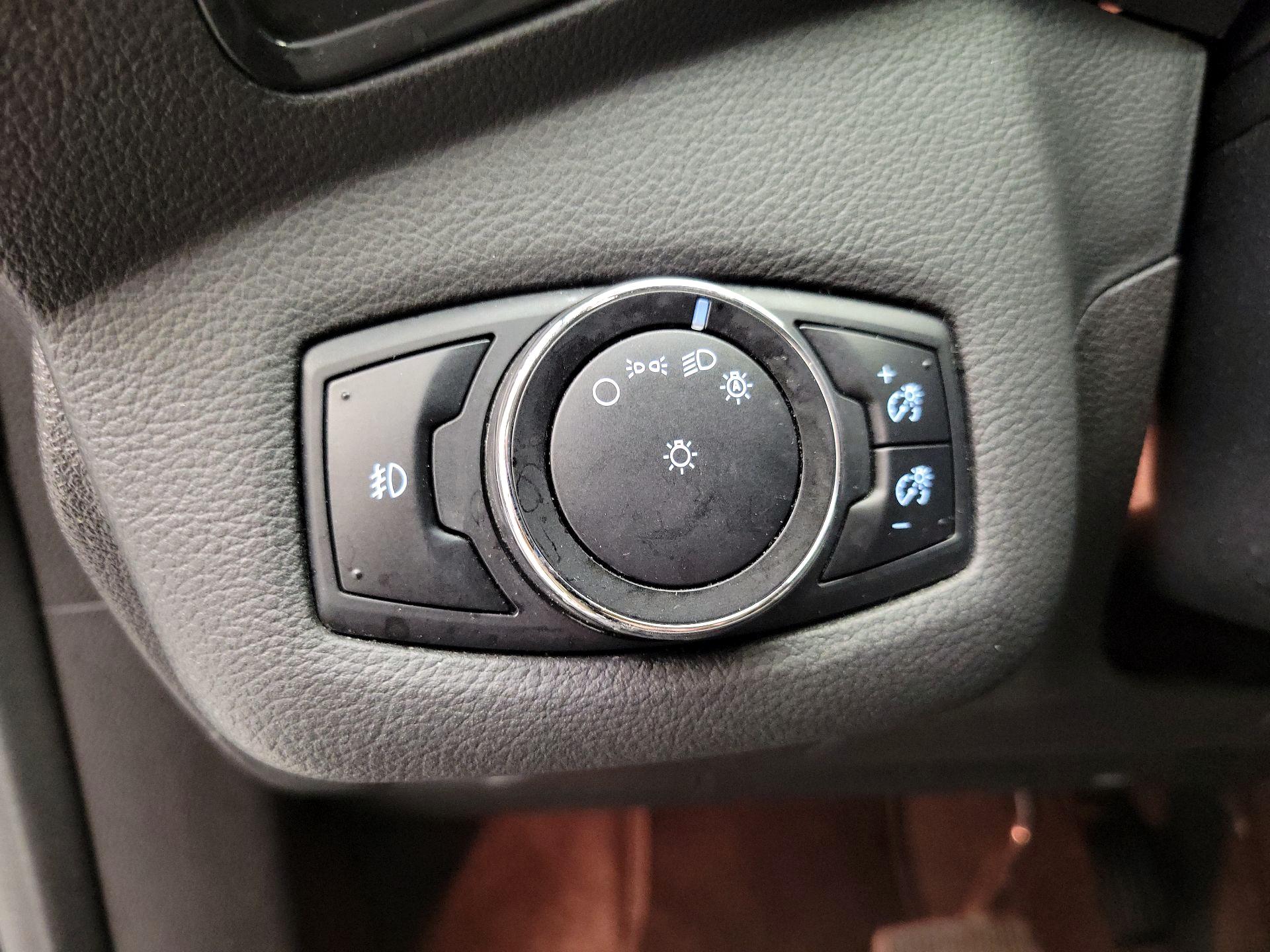 Thumbnail: 2014 Ford Escape - 13