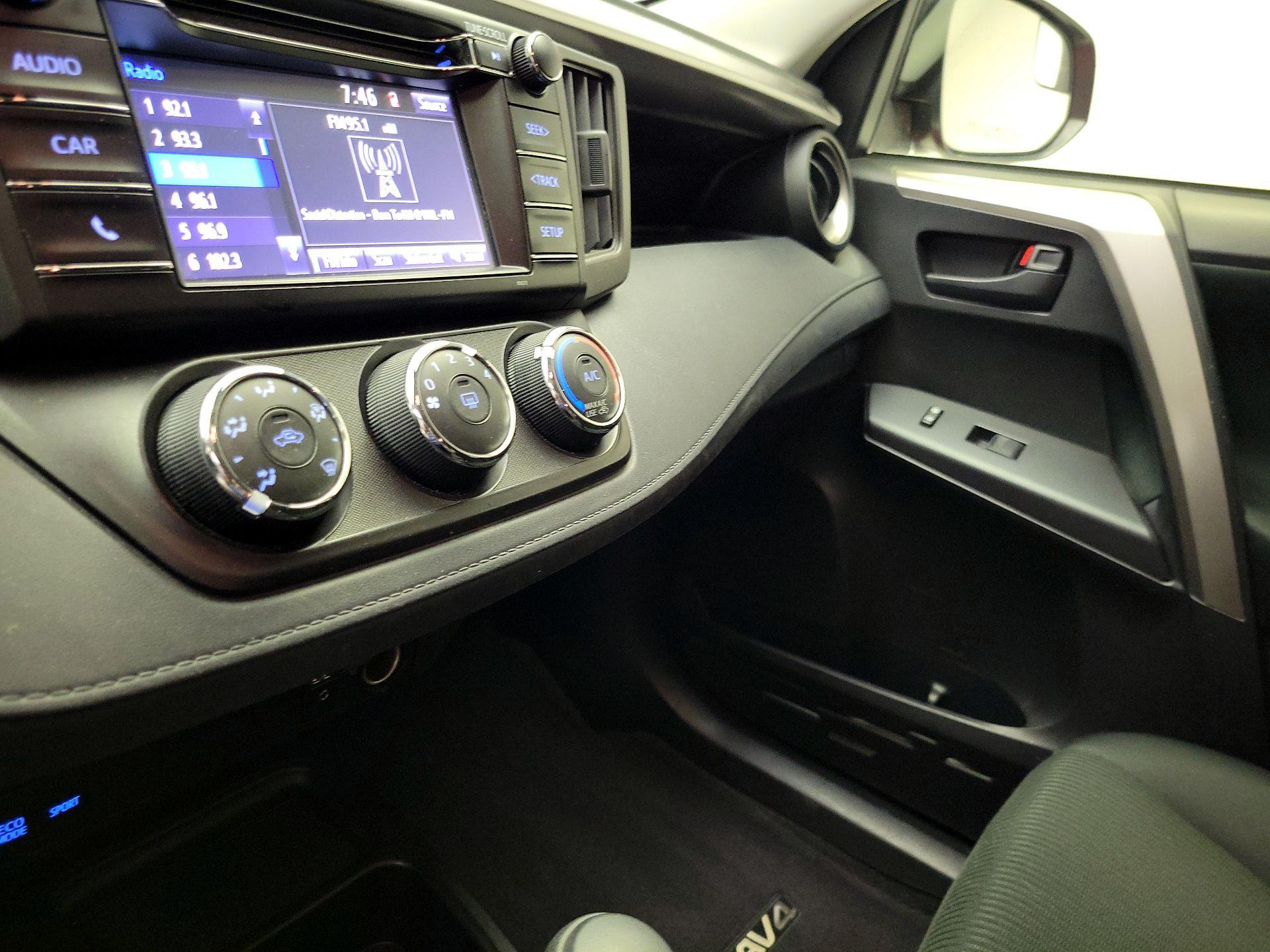 Thumbnail: 2017 Toyota RAV4 - 14