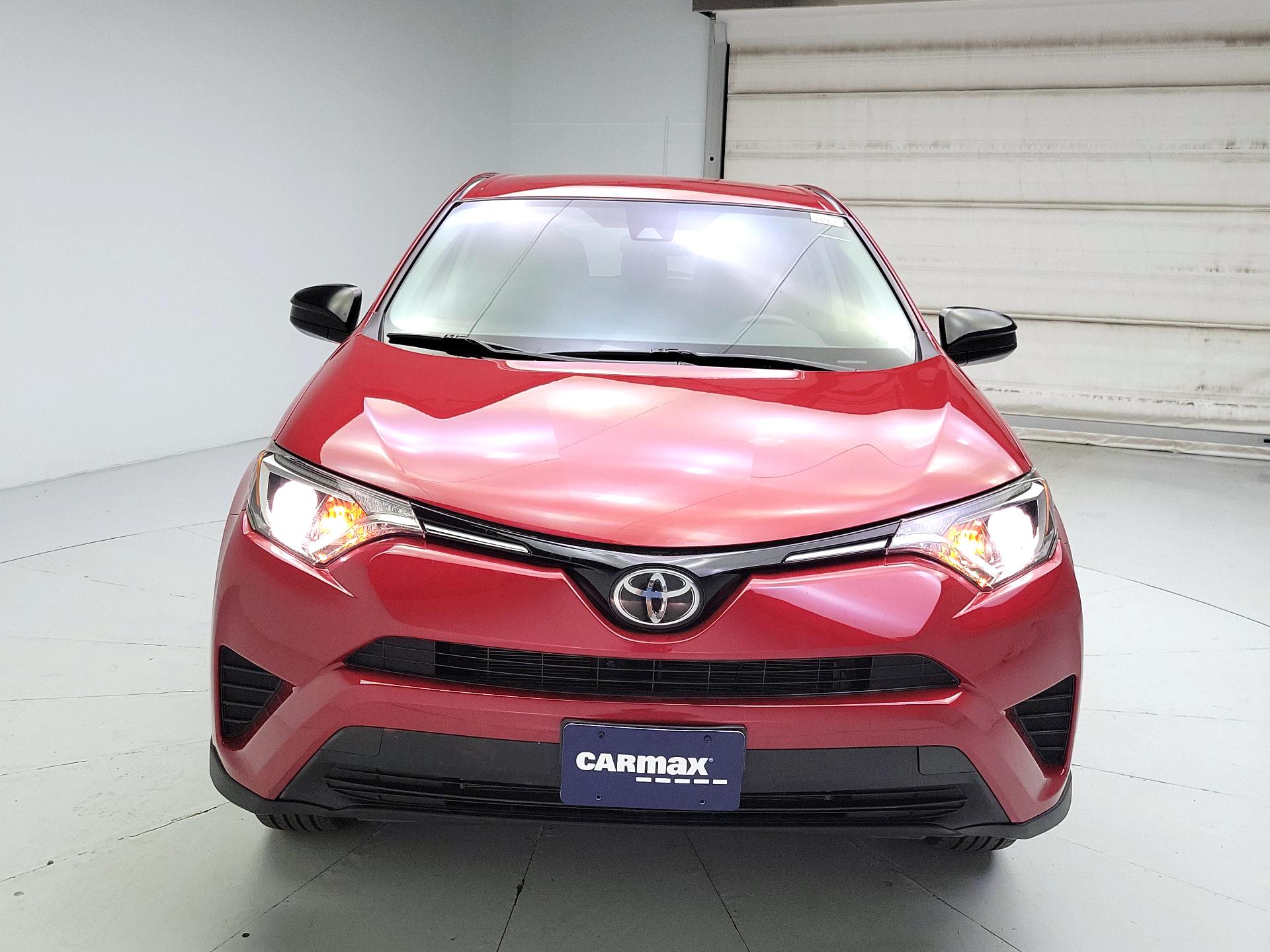 Thumbnail: 2017 Toyota RAV4 - 2