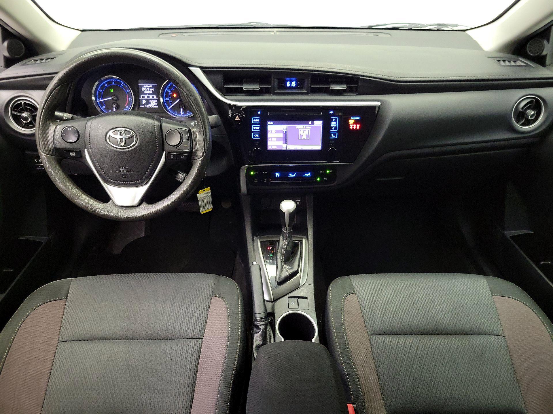 Thumbnail: 2018 Toyota Corolla - 9
