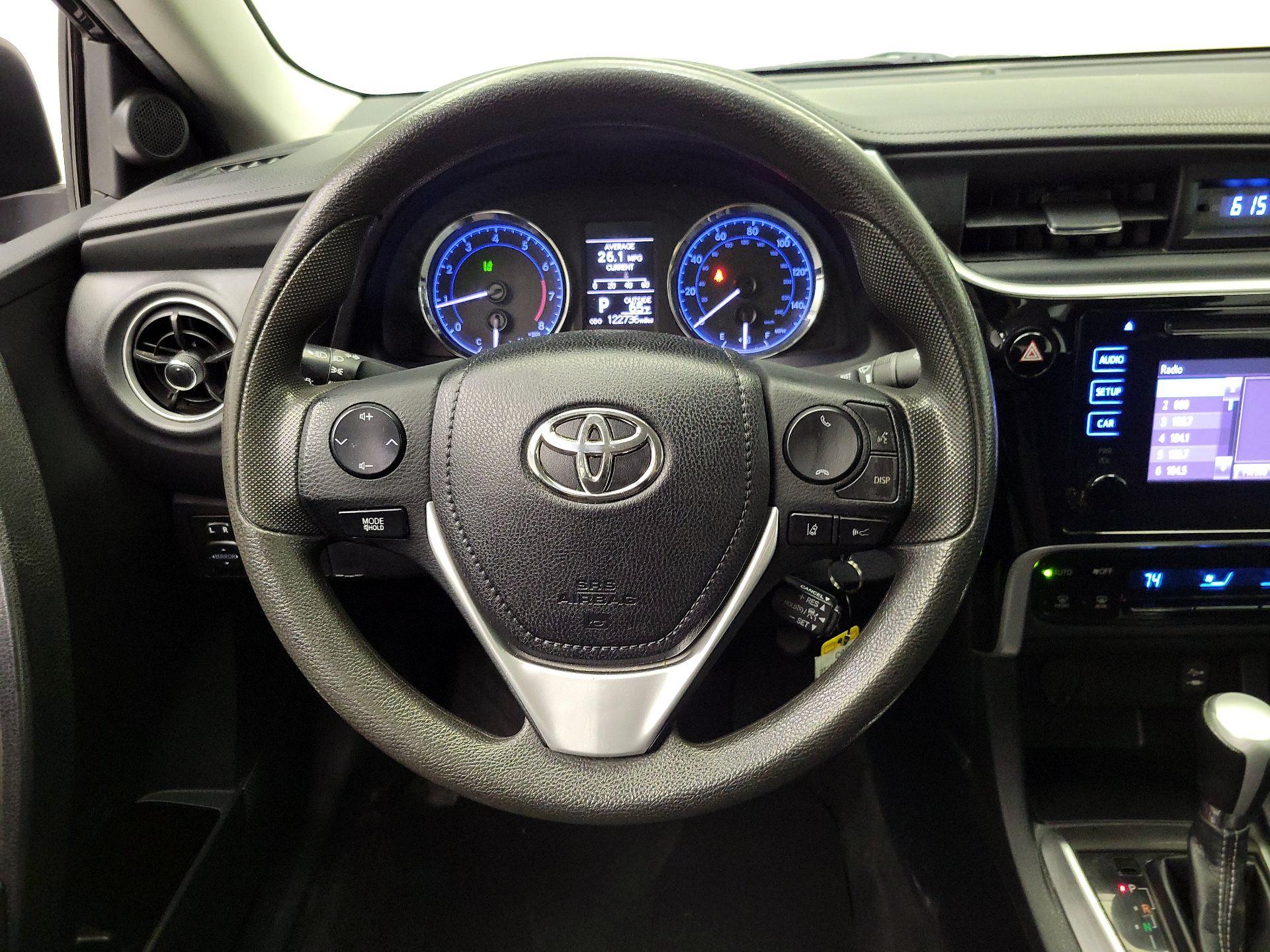 Thumbnail: 2018 Toyota Corolla - 10