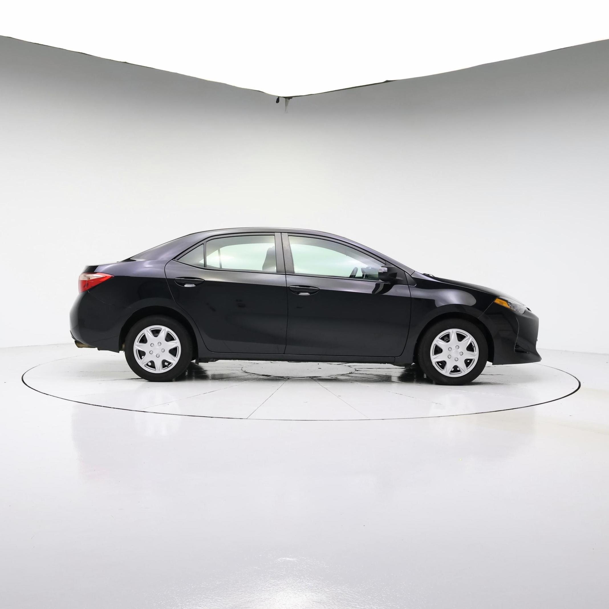 Thumbnail: 2018 Toyota Corolla - 7