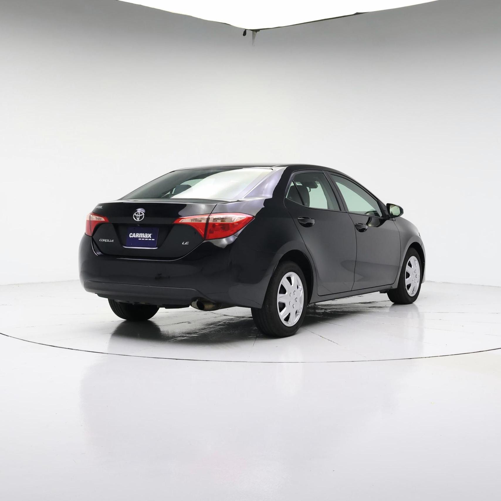 Thumbnail: 2018 Toyota Corolla - 8