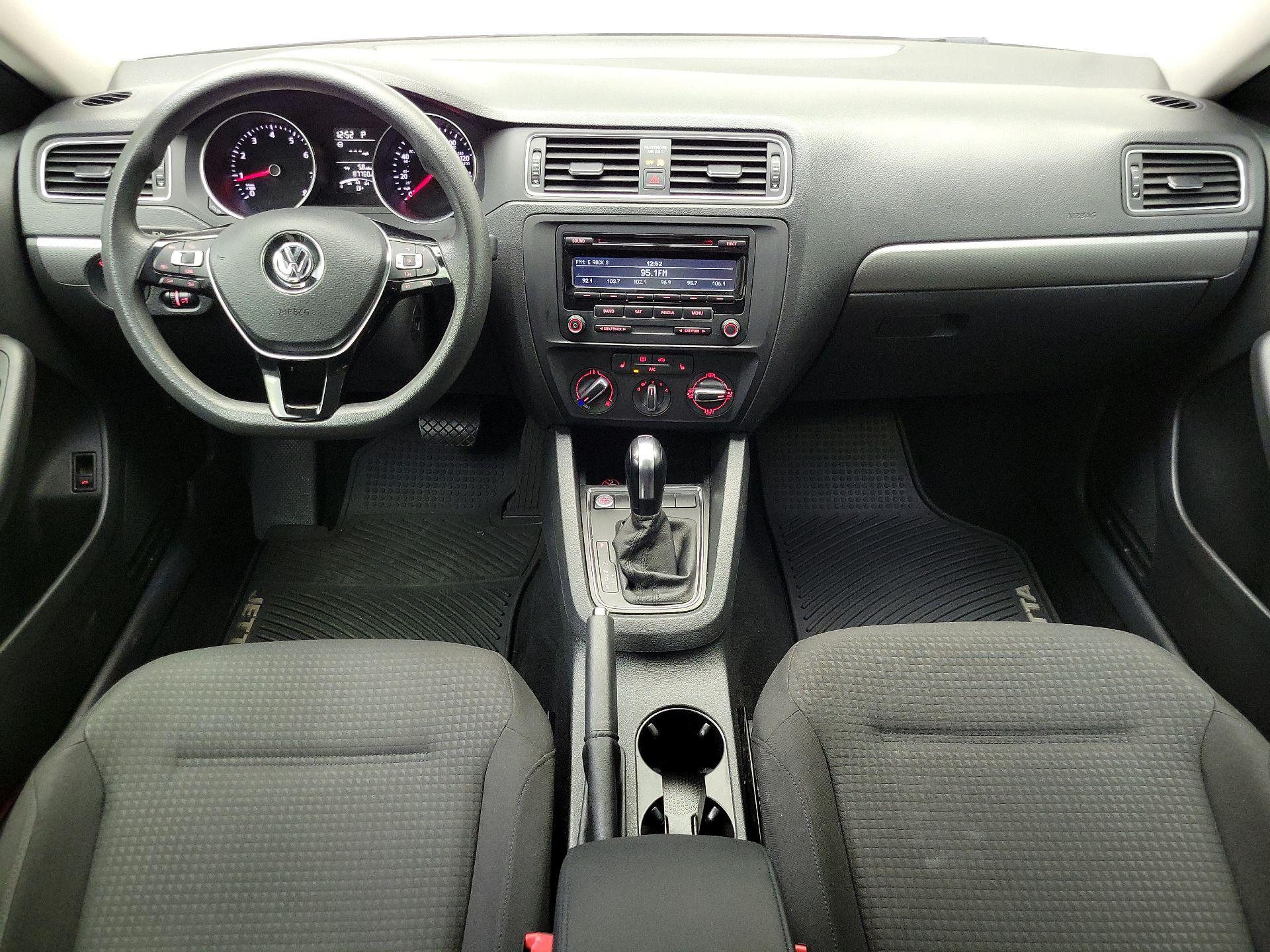 Thumbnail: 2015 Volkswagen Jetta - 9