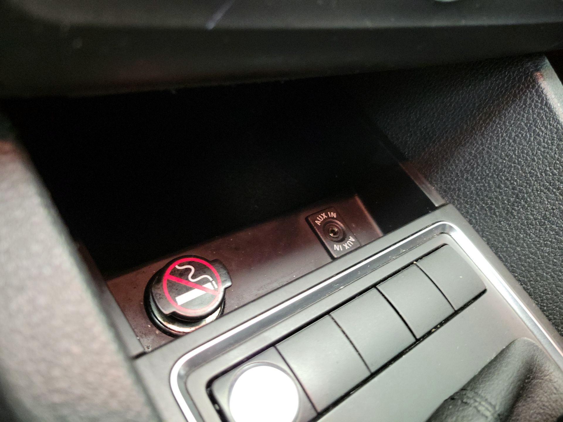 Thumbnail: 2015 Volkswagen Jetta - 17