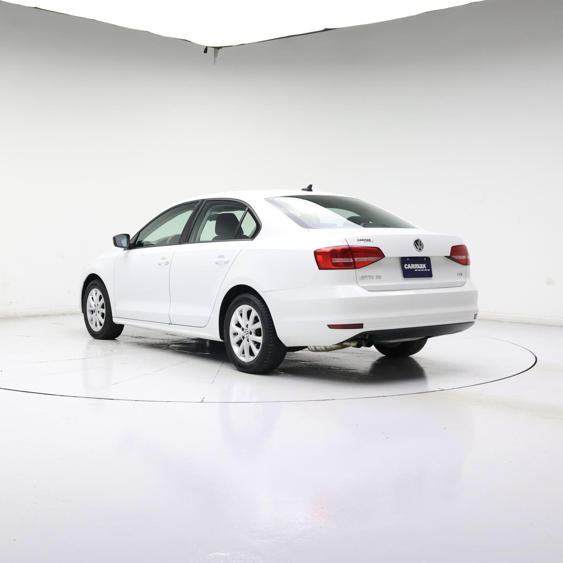 Thumbnail: 2015 Volkswagen Jetta - 2