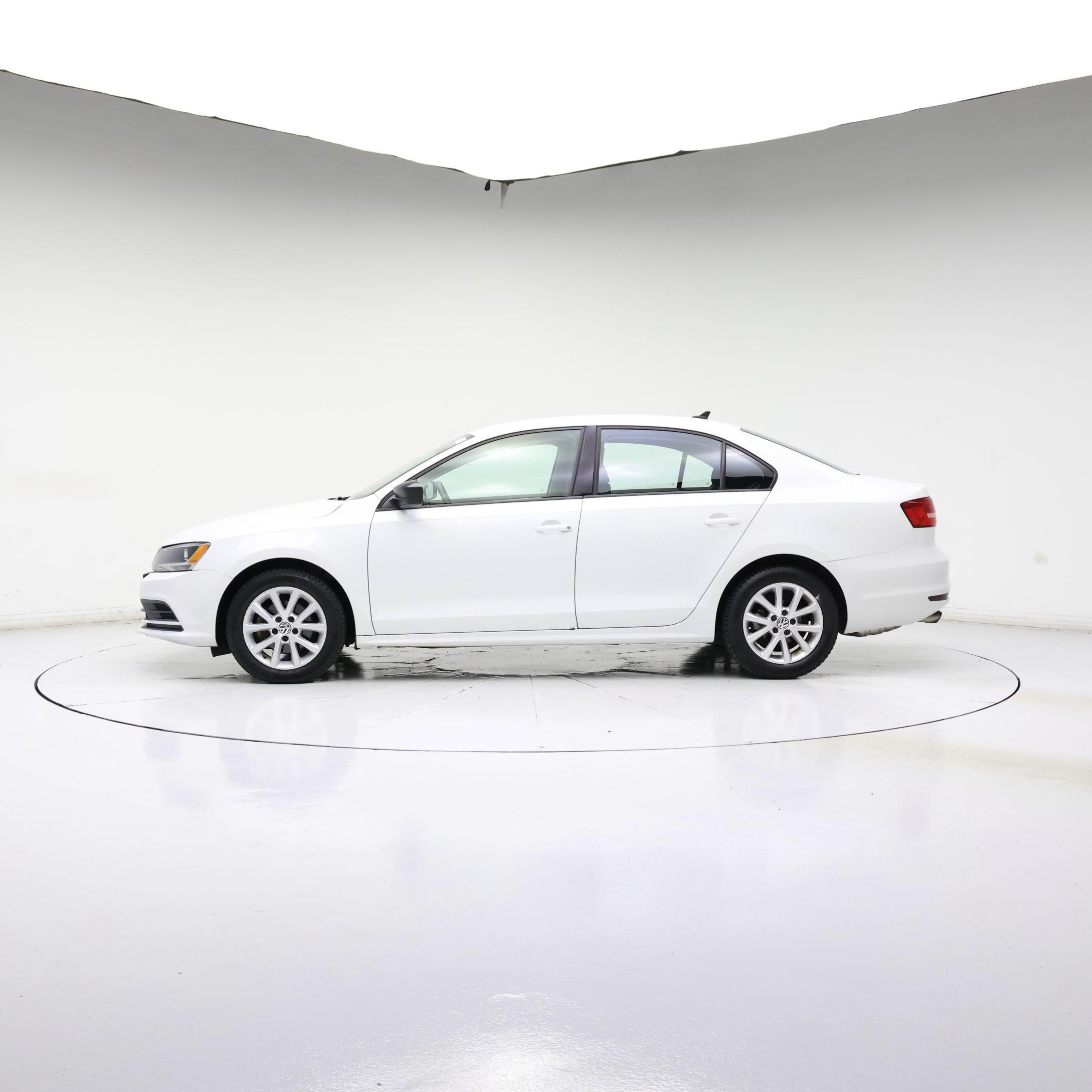 Thumbnail: 2015 Volkswagen Jetta - 3