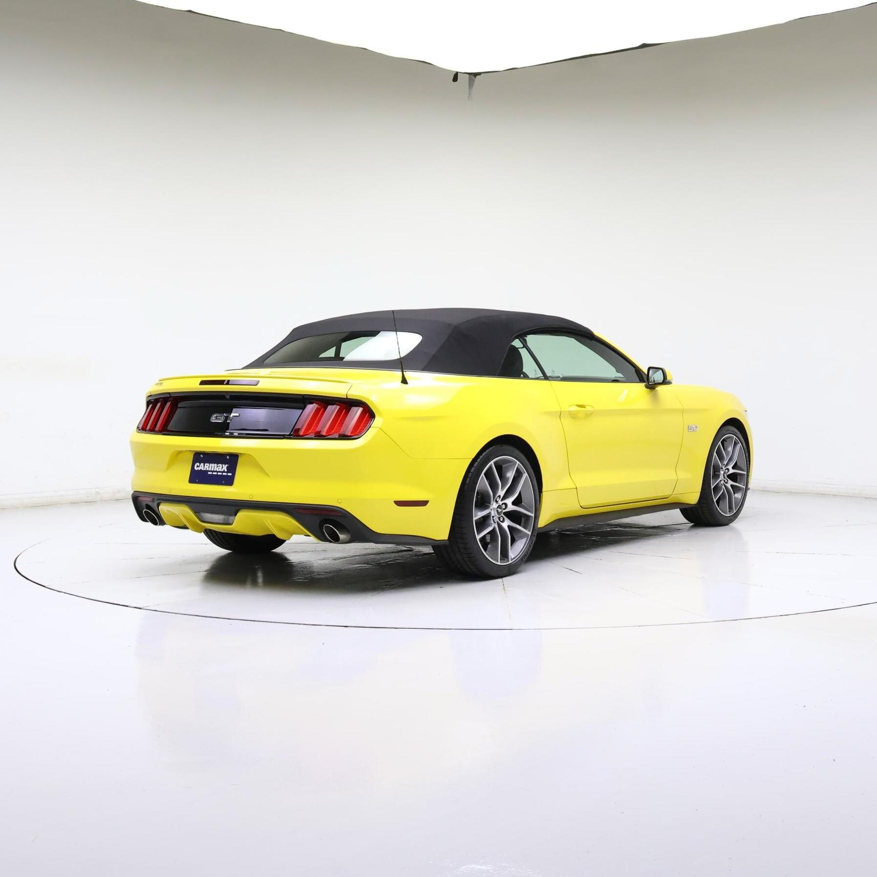 Thumbnail: 2016 Ford Mustang - 8