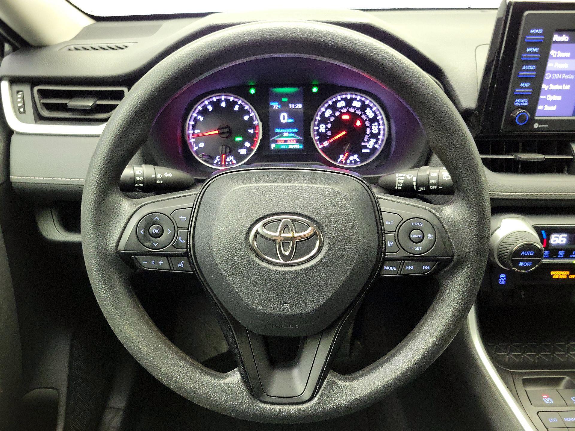 Thumbnail: 2021 Toyota RAV4 - 10