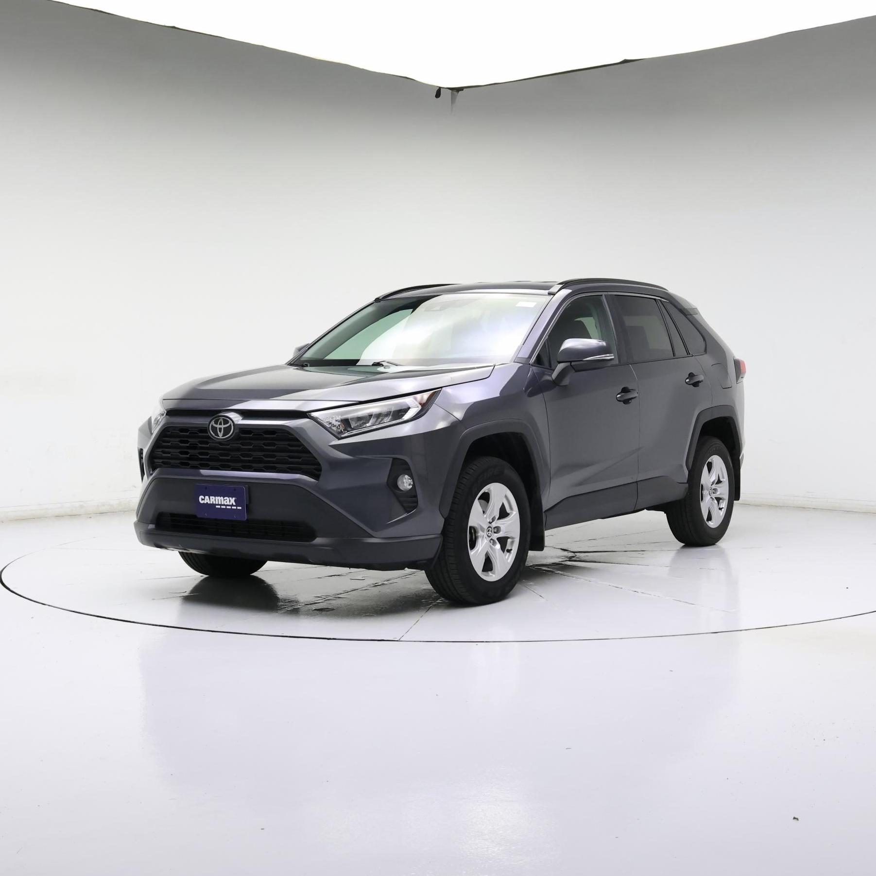 Thumbnail: 2021 Toyota RAV4 - 4