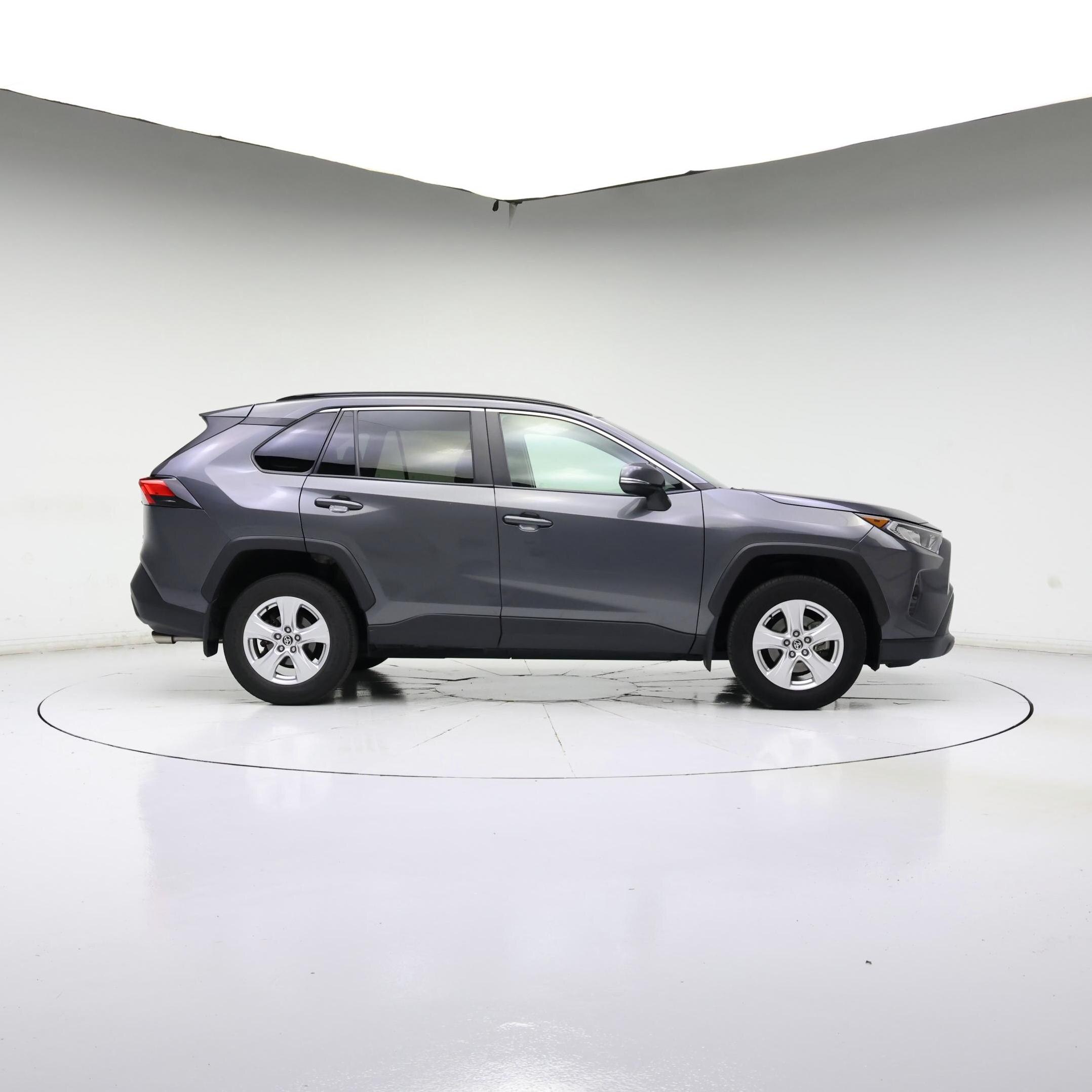 Thumbnail: 2021 Toyota RAV4 - 7