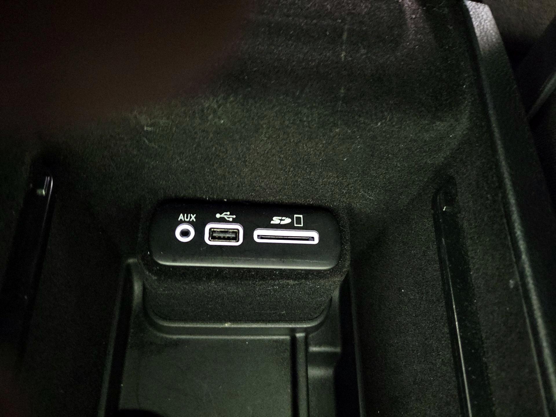 Thumbnail: 2017 Dodge Charger - 17