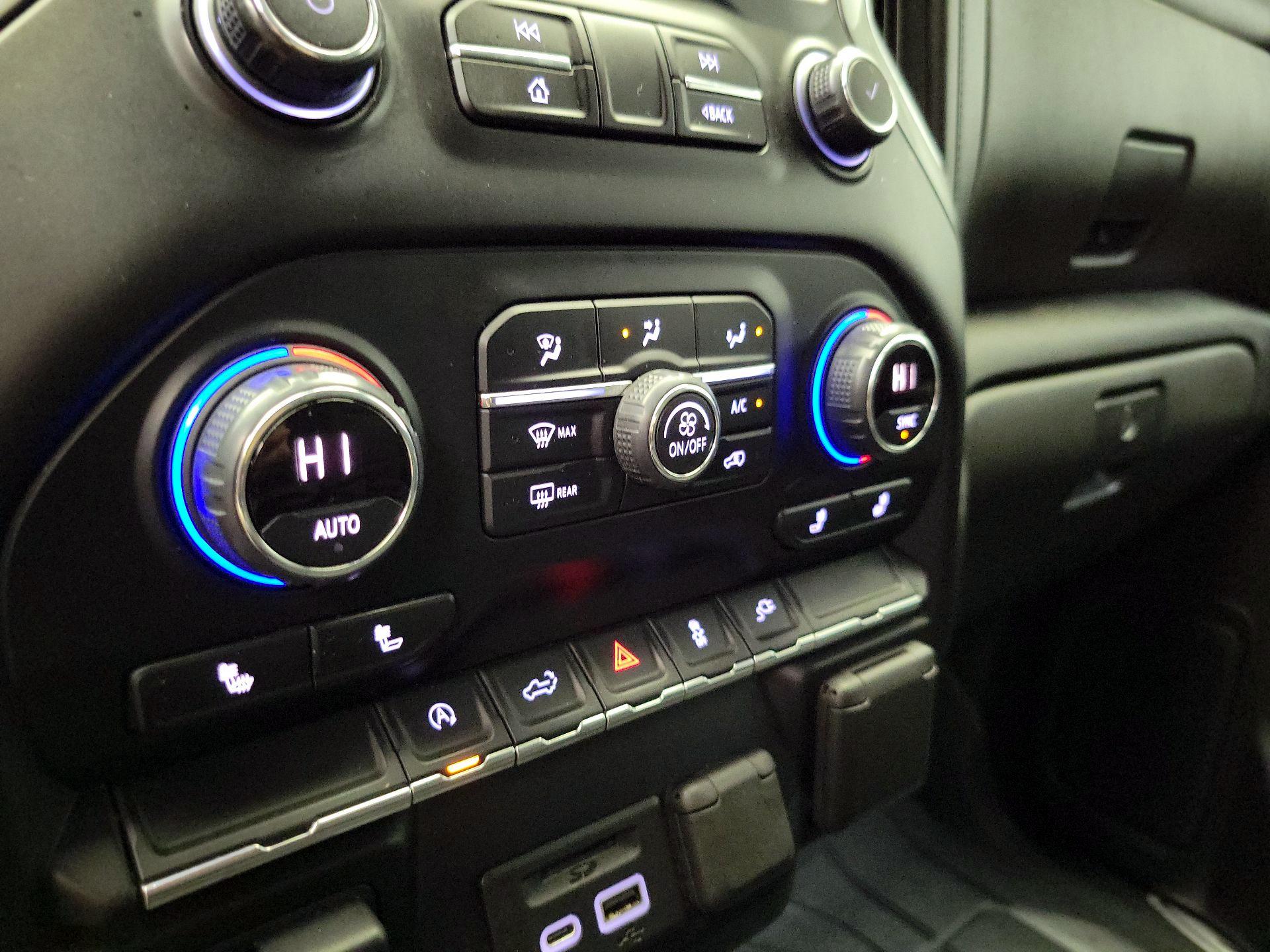 Thumbnail: 2020 Chevrolet Silverado 1500 - 16