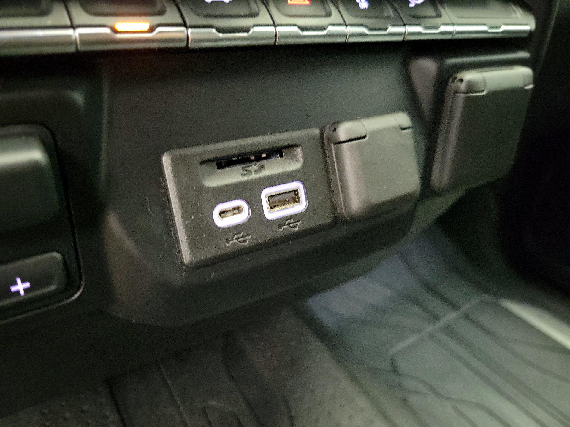 Thumbnail: 2020 Chevrolet Silverado 1500 - 18