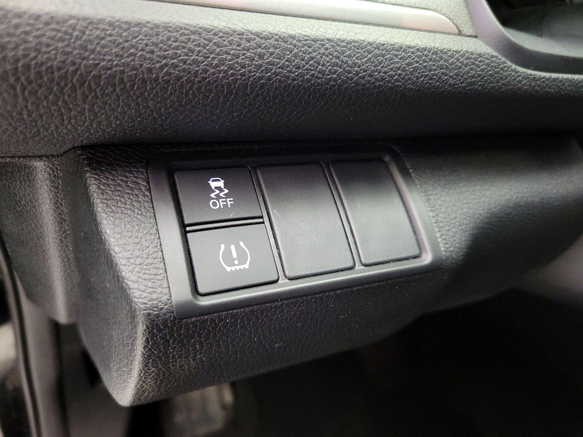 Thumbnail: 2017 Honda Civic - 13
