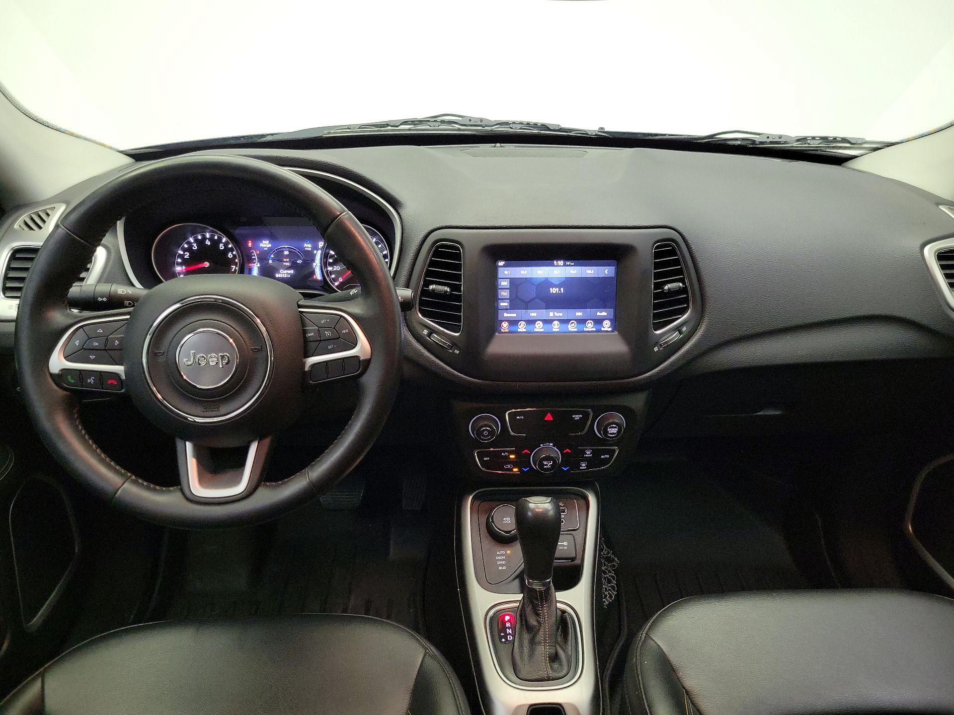 Thumbnail: 2017 Jeep Compass - 9