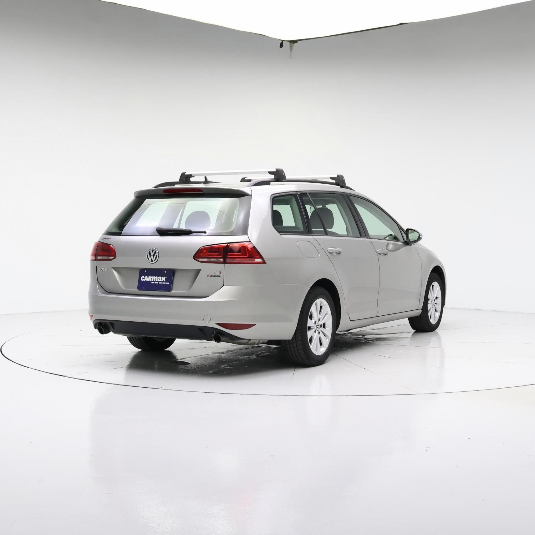 Thumbnail: 2017 Volkswagen Golf - 8