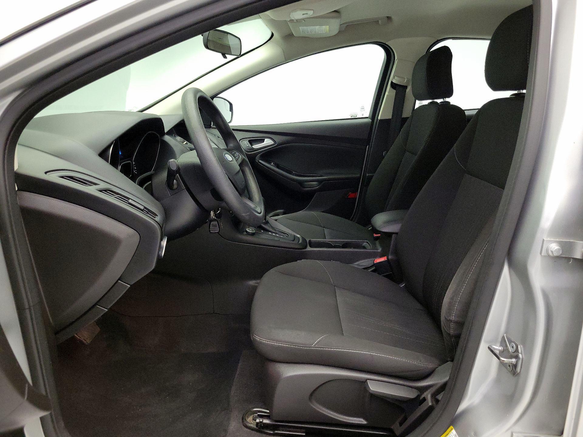 Thumbnail: 2016 Ford Focus - 11
