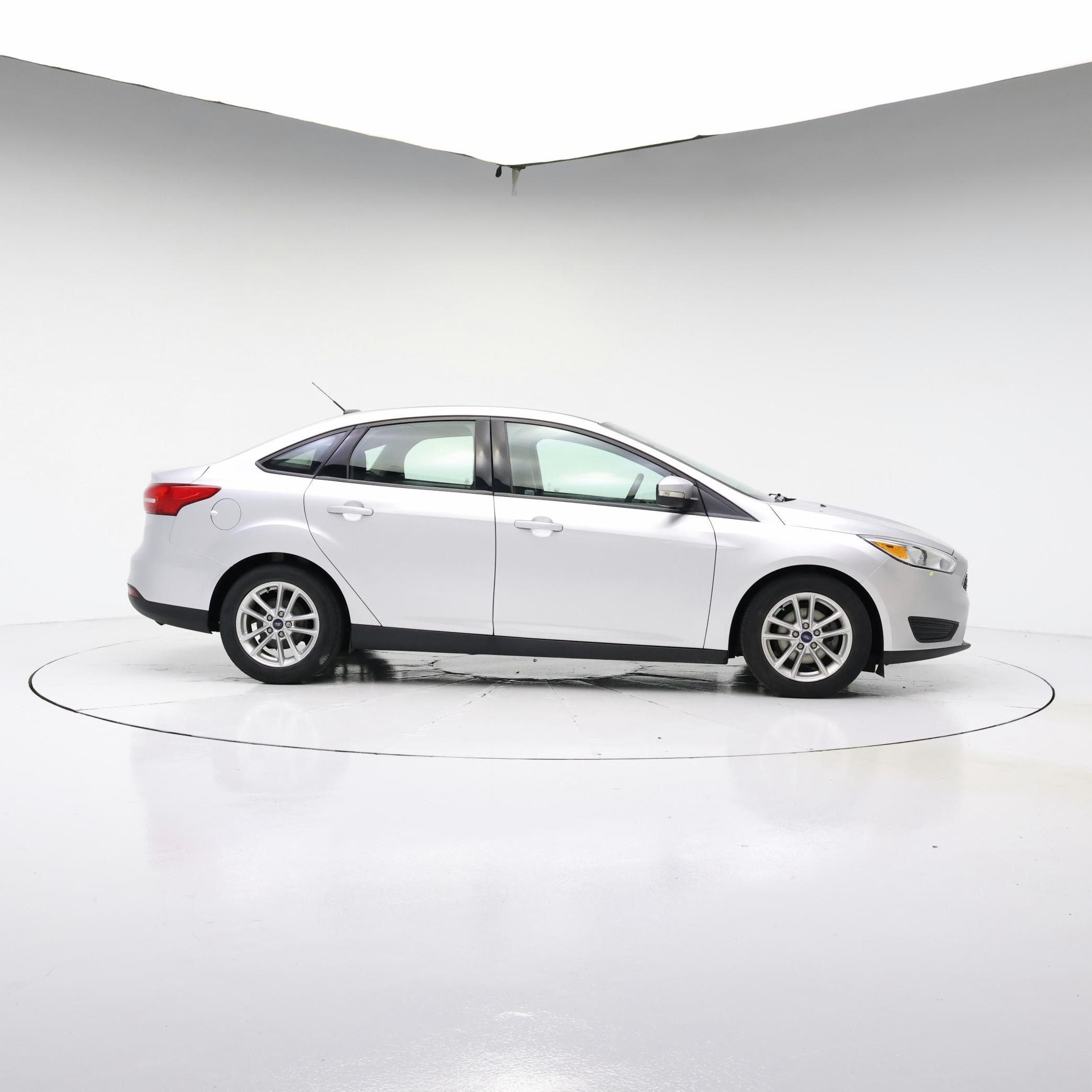 Thumbnail: 2016 Ford Focus - 7