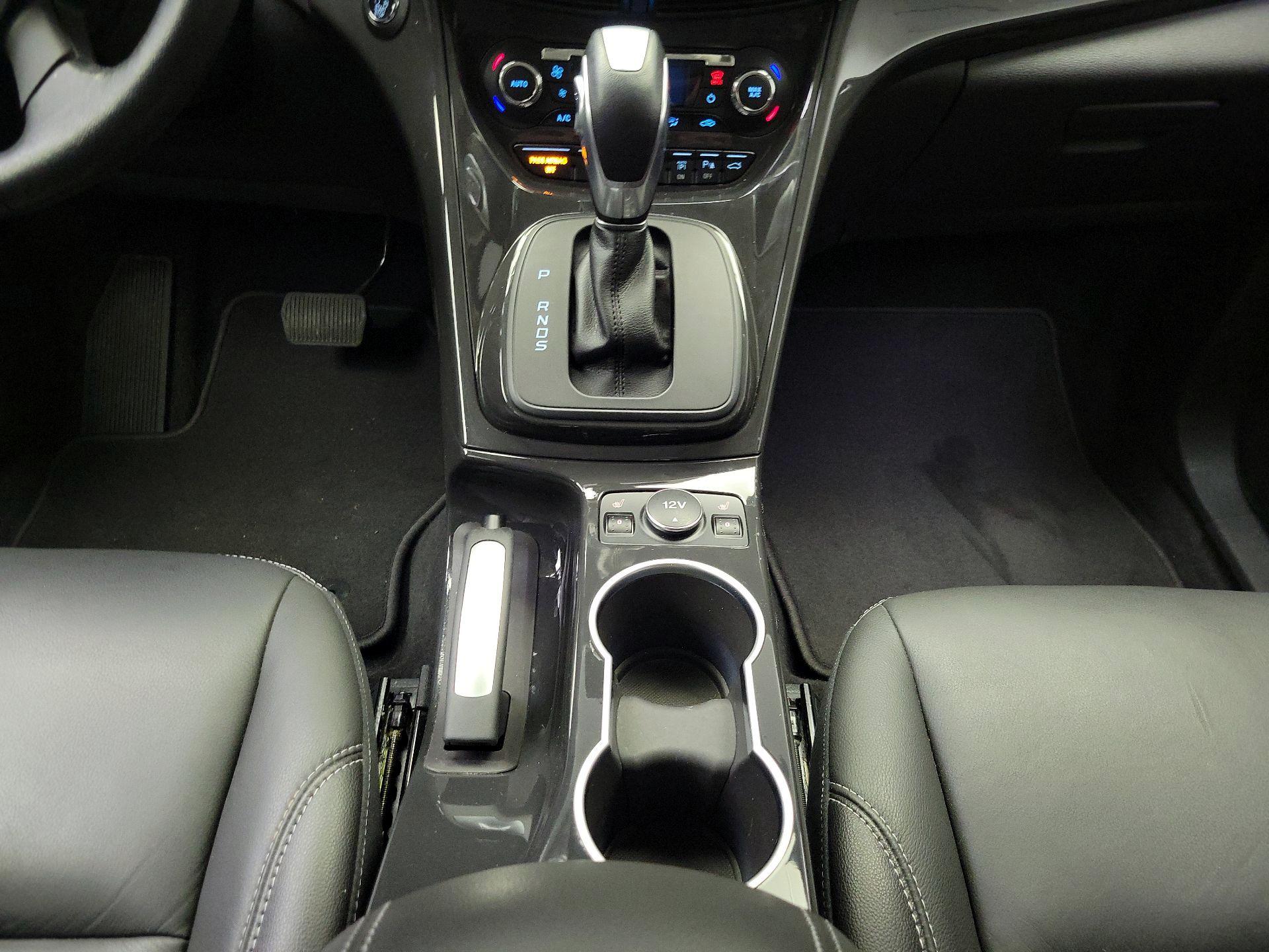 Thumbnail: 2015 Ford Escape - 18