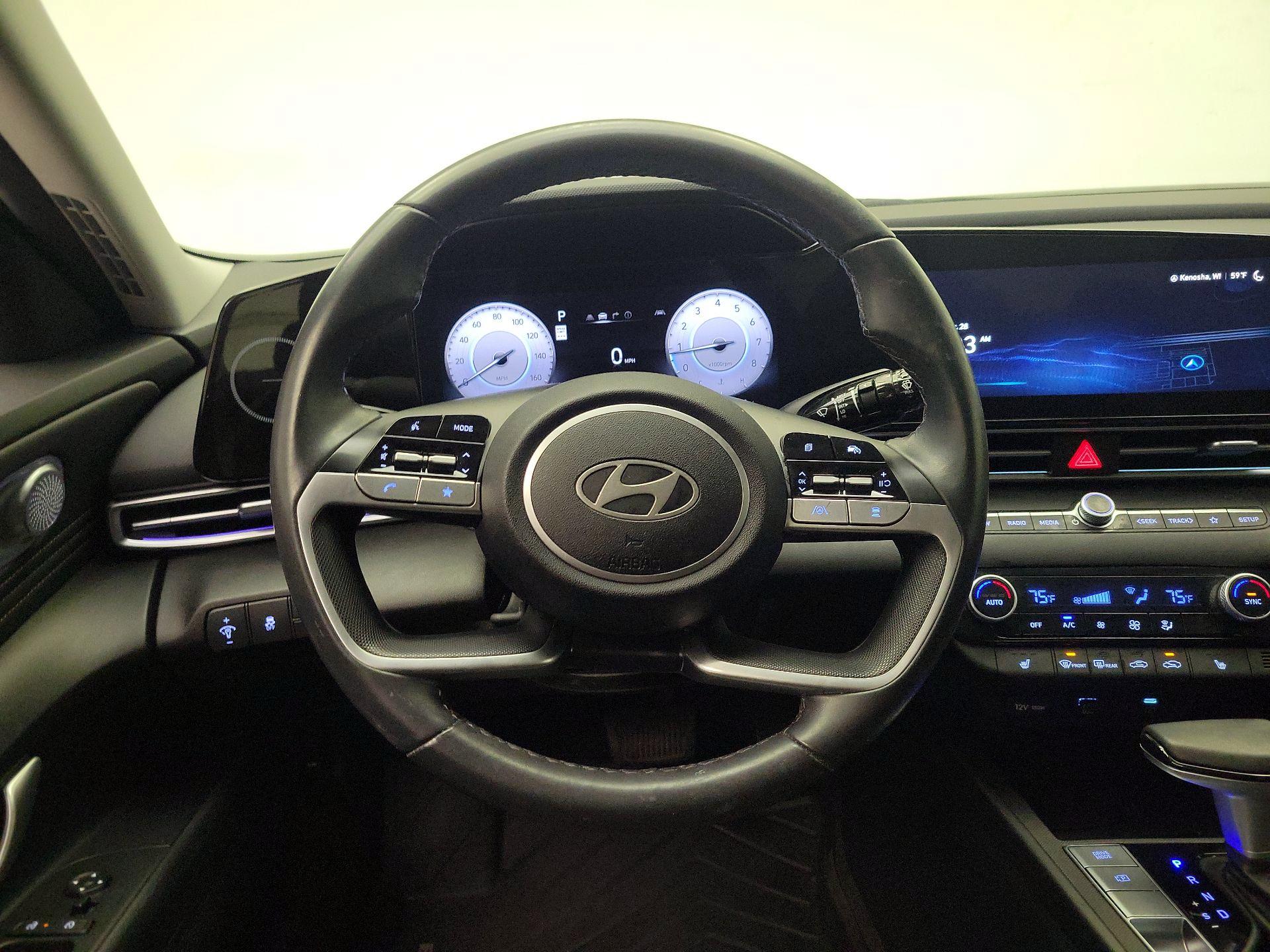 Thumbnail: 2024 Hyundai Elantra - 10