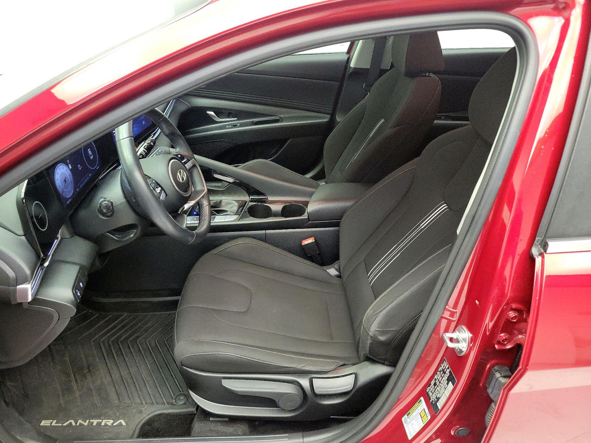Thumbnail: 2024 Hyundai Elantra - 11