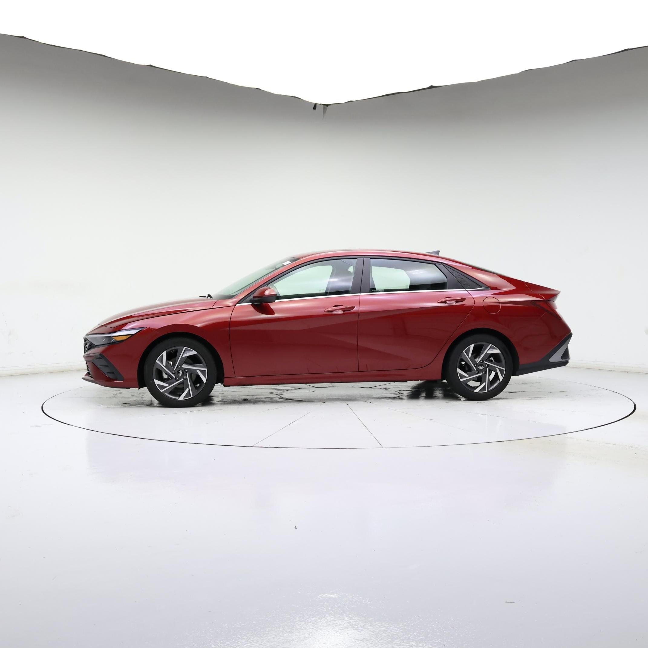 Thumbnail: 2024 Hyundai Elantra - 3