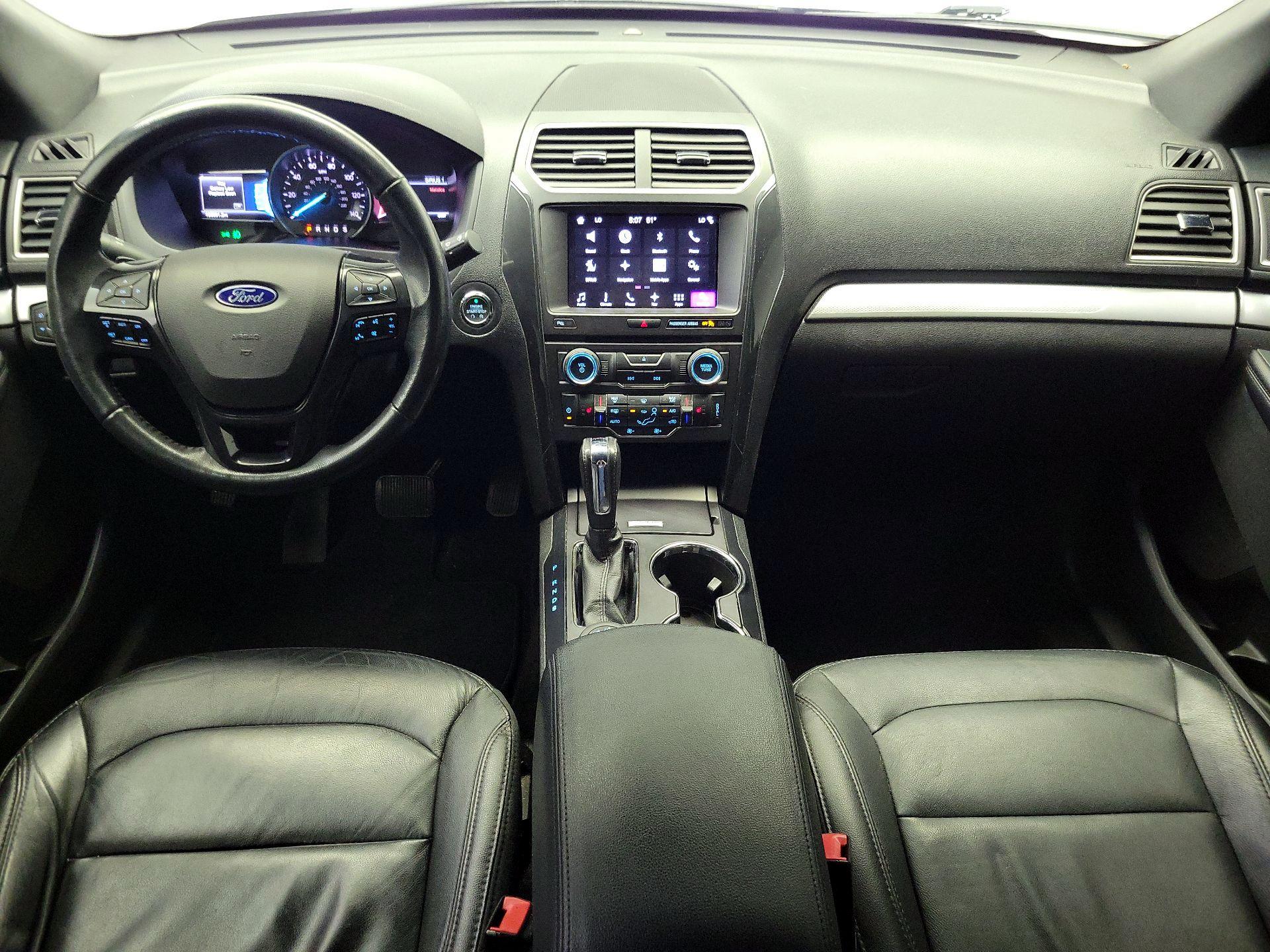 Thumbnail: 2017 Ford Explorer - 9
